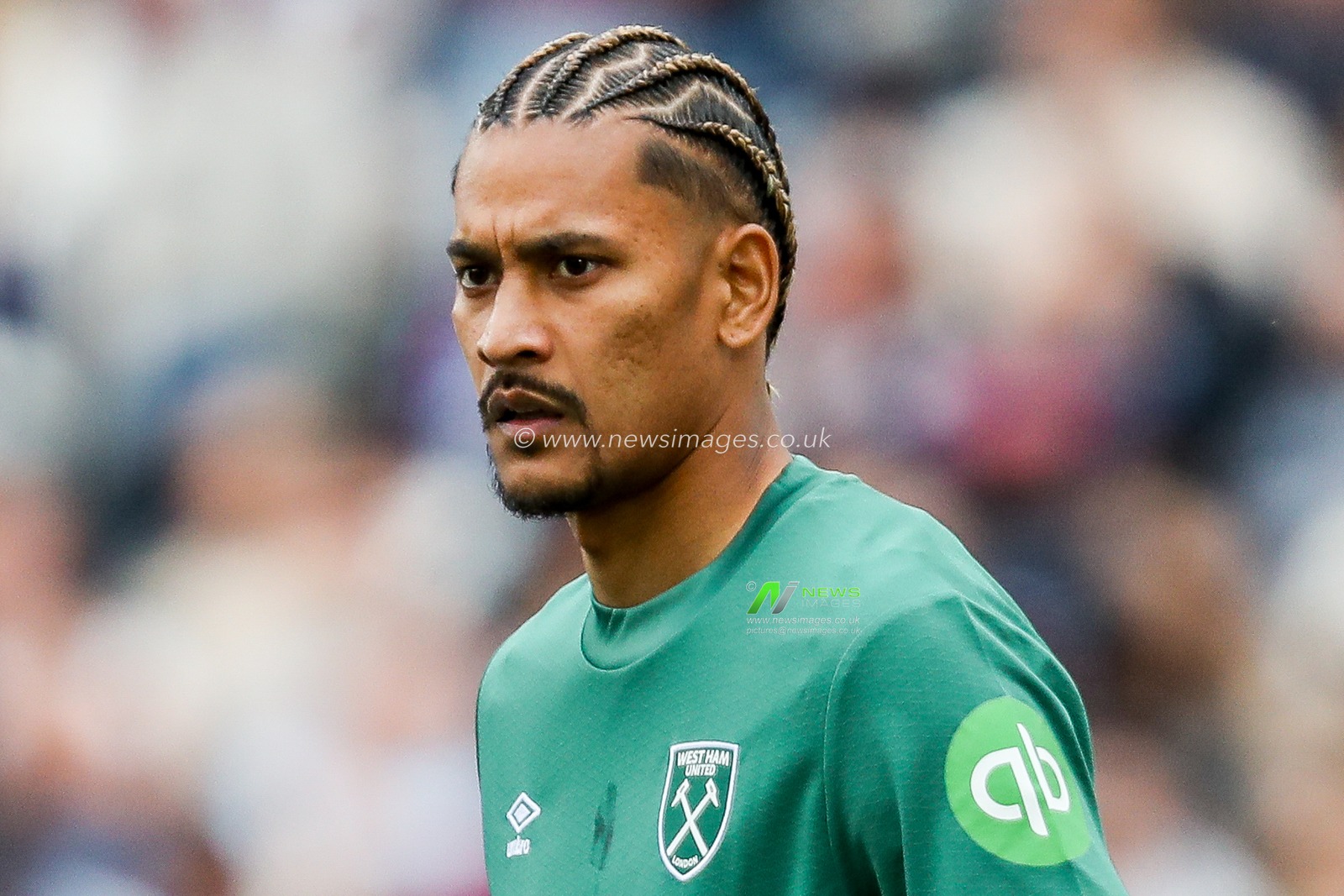 Alphonse Areola of West Ham United looks on during the Premier League match West Ham United vs Nottingham Forest at London Stadium, London, United Kingdom, 18th May 2025

(Photo by Izzy Poles/News Images)