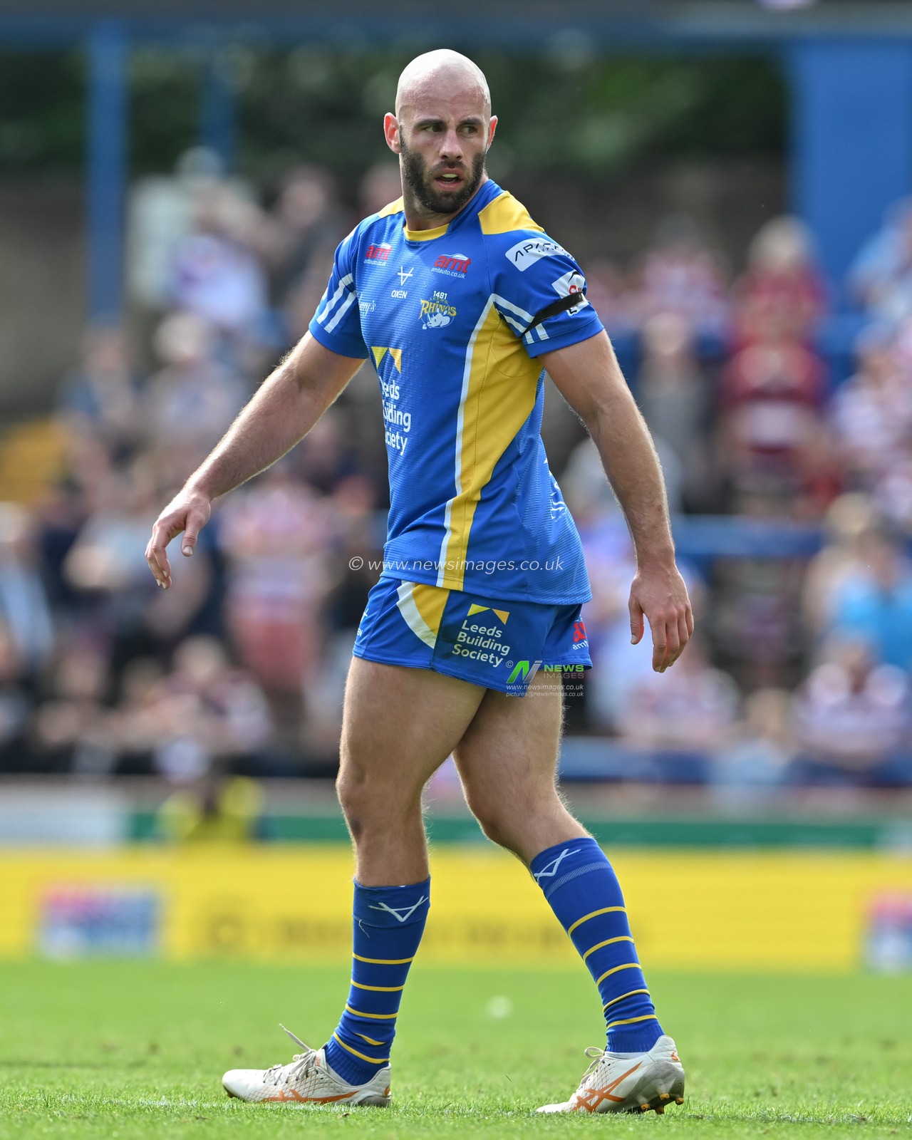 Matt Frawley of Leeds Rhinos during the Betfred Super League Round 21 match Leeds Rhinos vs Wigan Warriors at Headingley Stadium, Leeds, United Kingdom, 10th August 2024

(Photo by Cody Froggatt/News Images)