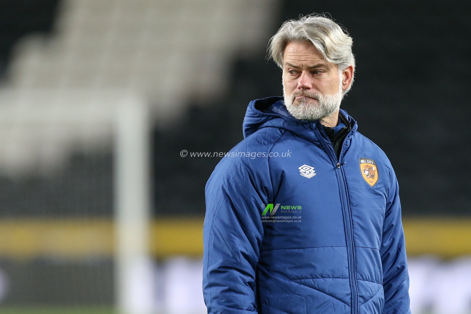 Peter Van Der Veen during the pre-game warmup