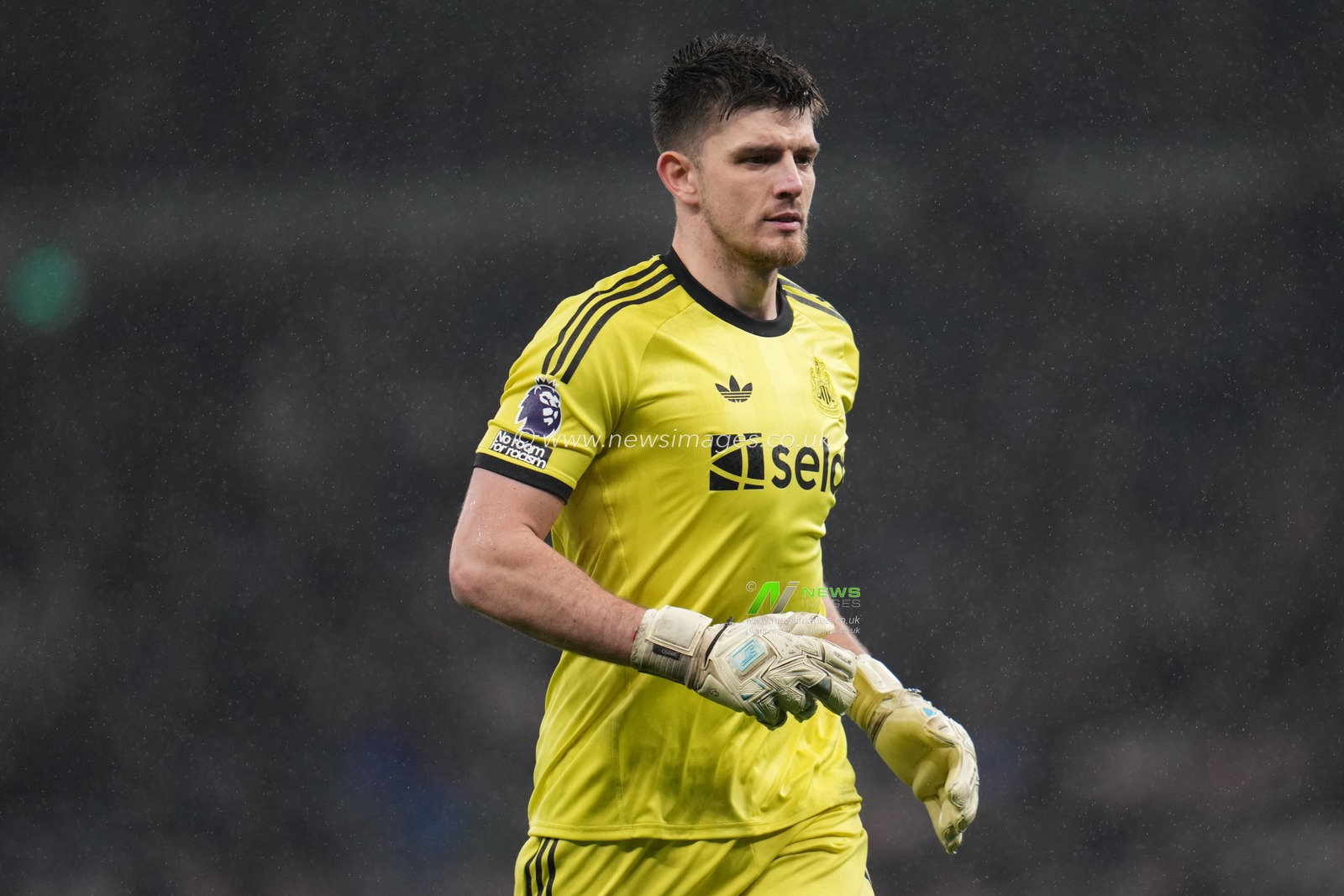 Nick Pope of Newcastle United during the Premier League match Tottenham Hotspur vs Newcastle Untied at Tottenham Hotspur Stadium, London, United Kingdom on 10 February 2026

(Photo by Harvey Murphy/News Images)