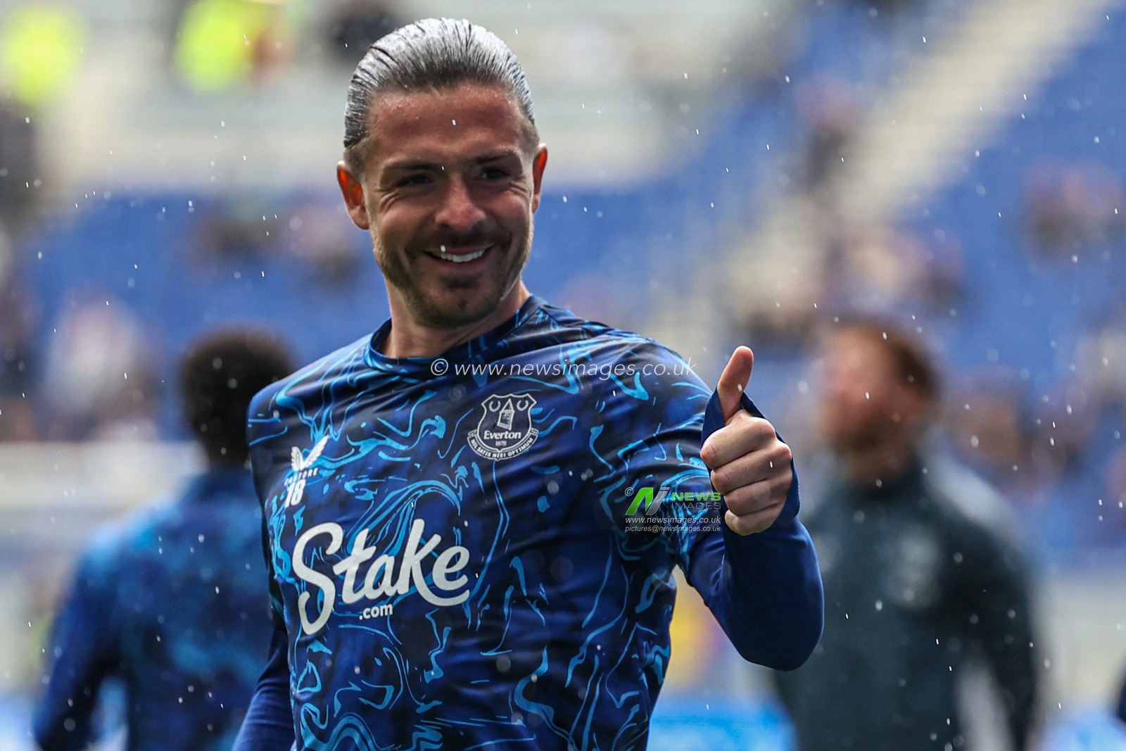 Jack Grealish of Everton warming up and gives a smile and thumbs up to fans ahead of the Premier League match Everton vs Aston Villa at Hill Dickinson Stadium, Liverpool, United Kingdom, 13th September 2025

(Photo by Mark Cosgrove/News Images)