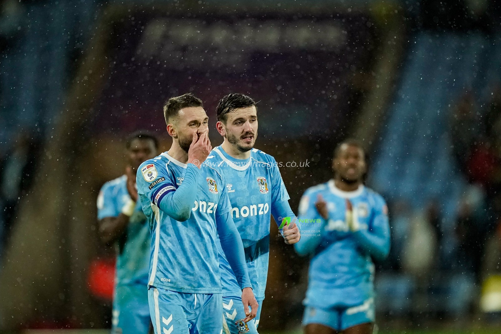 Coventry players led by Matt Grimes of Coventry City applauds the fans after the final whistle  during the Sky Bet Championship match Coventry City vs Millwall at Coventry Building Society Arena, Coventry, United Kingdom, 20th January 2026

(Photo by Maynard Manyowa/News Images)