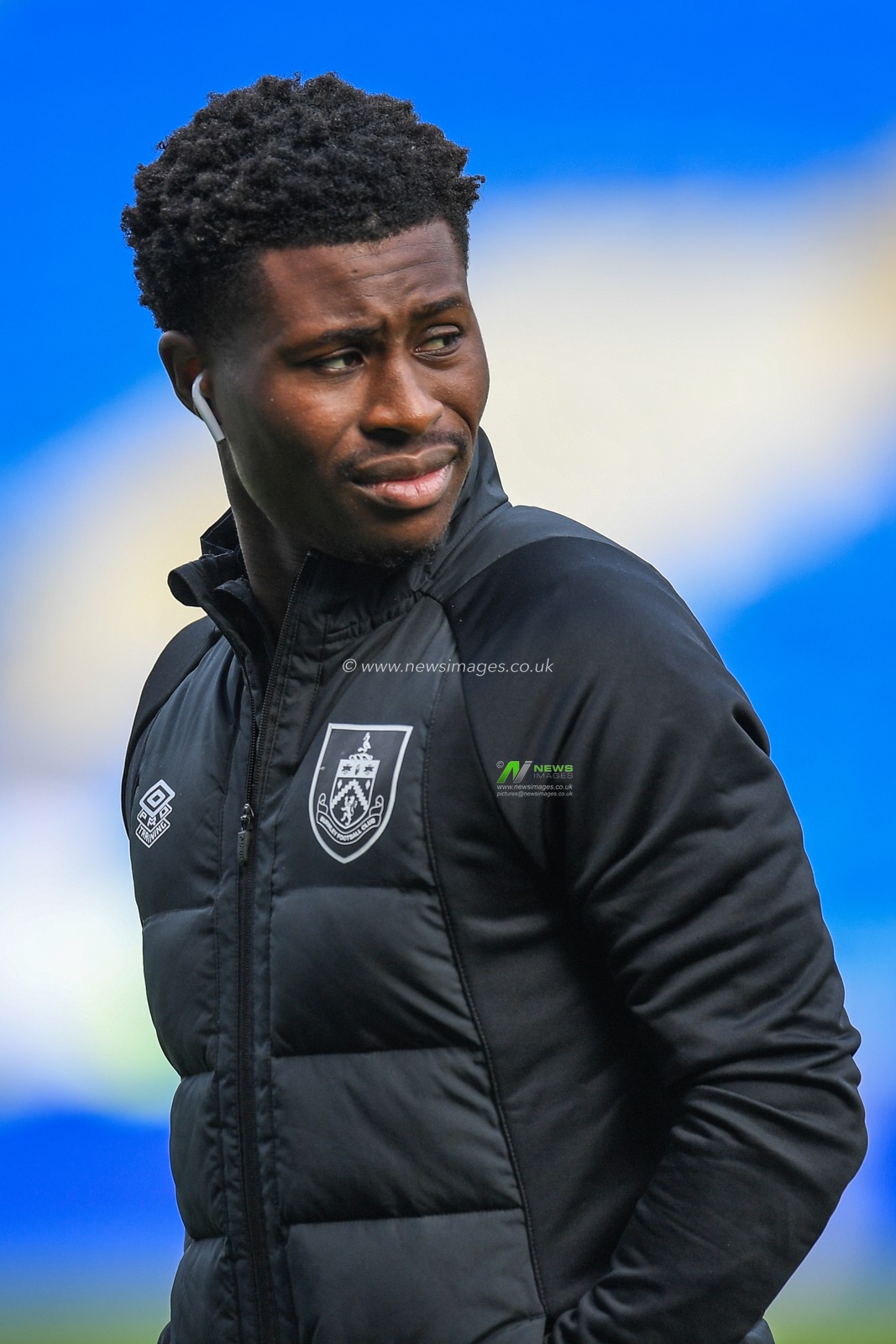Nathan Tella  #23 of Burnley during the Sky Bet Championship match Cardiff City vs Burnley at Cardiff City Stadium, Cardiff, United Kingdom, 1st October 2022

(Photo by Mike Jones/News Images)