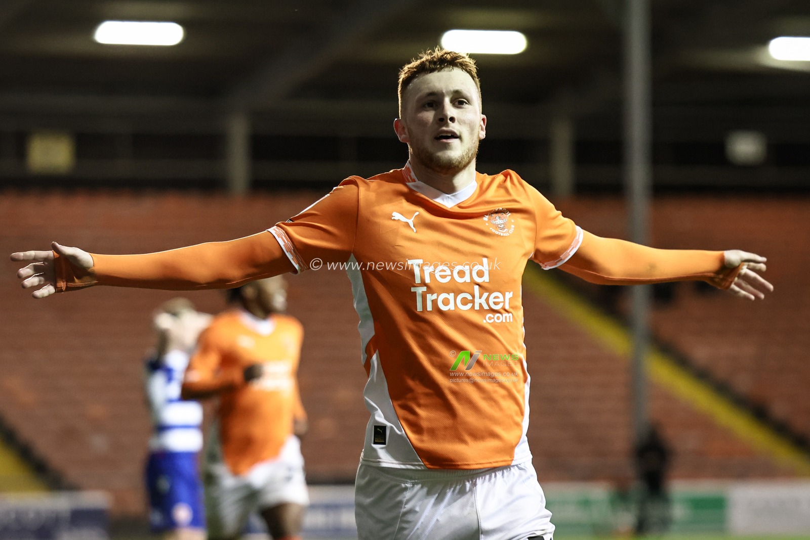 Sonny Carey of Blackpool celebrates his goal to make it 1-0 during the Sky Bet League 1 match Blackpool vs Reading at Bloomfield Road, Blackpool, United Kingdom, 1st April 2025

(Photo by Mark Cosgrove/News Images)