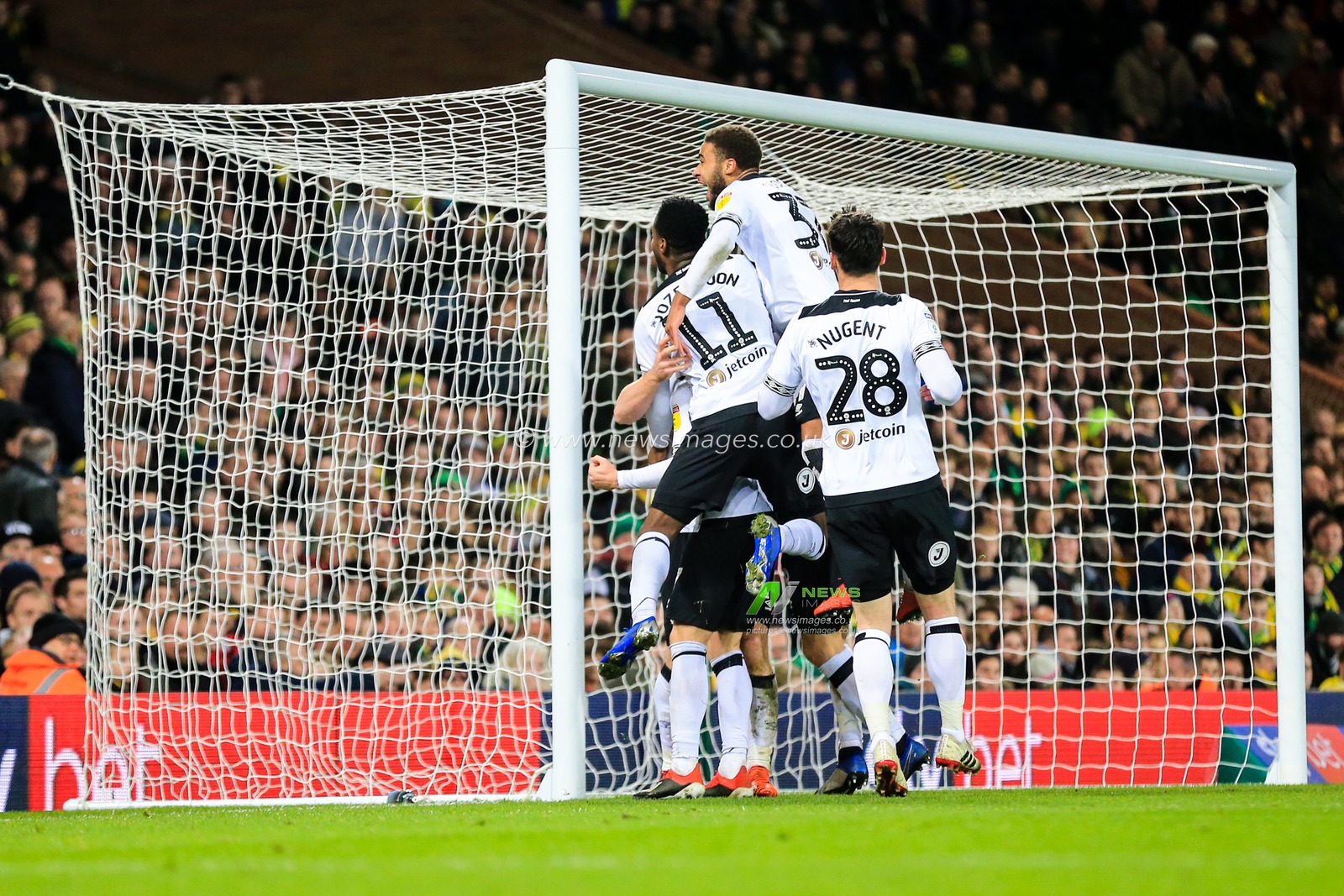 29th December 2018, Carrow Road, Norfolk, England; Sky Bet Championship, Norwich City vs Derby County ; Derby County celebrate Jack Marriott's winning goal to make it 3-4.


Credit: Georgie Kerr/News Images

English Football League images are subject to DataCo Licence