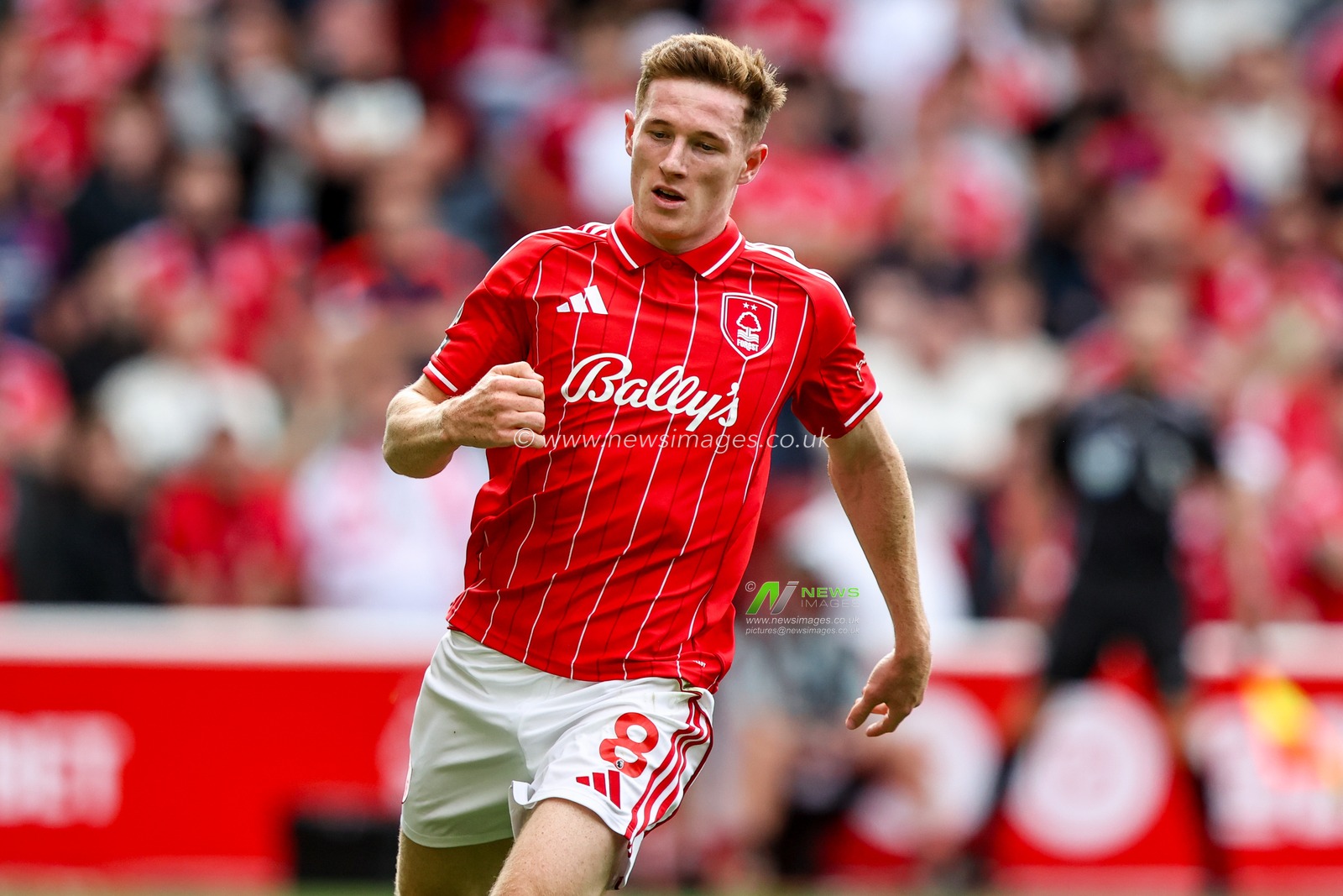 Elliot Anderson of Nottingham Forest in action during the Premier League match Nottingham Forest vs West Ham United at City Ground, Nottingham, United Kingdom, 31st August 2025

(Photo by Alfie Cosgrove/News Images)