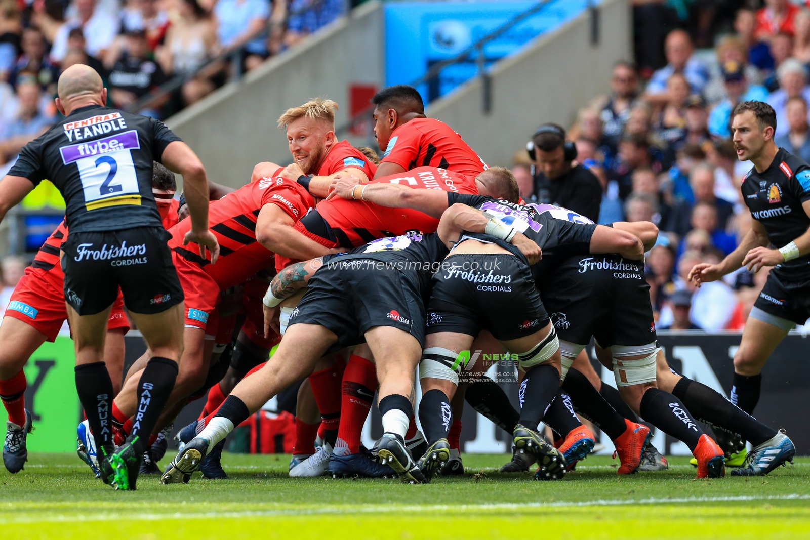 1st June 2019 , Twickenham, Twickenham Stadium, England ; Gallagher English Premiership Play-Off Final 2019, Exeter Chiefs vs Saracens ; Liam Williams (14) of Saracens looks on during a scrum

Credit: Georgie Kerr/News Images