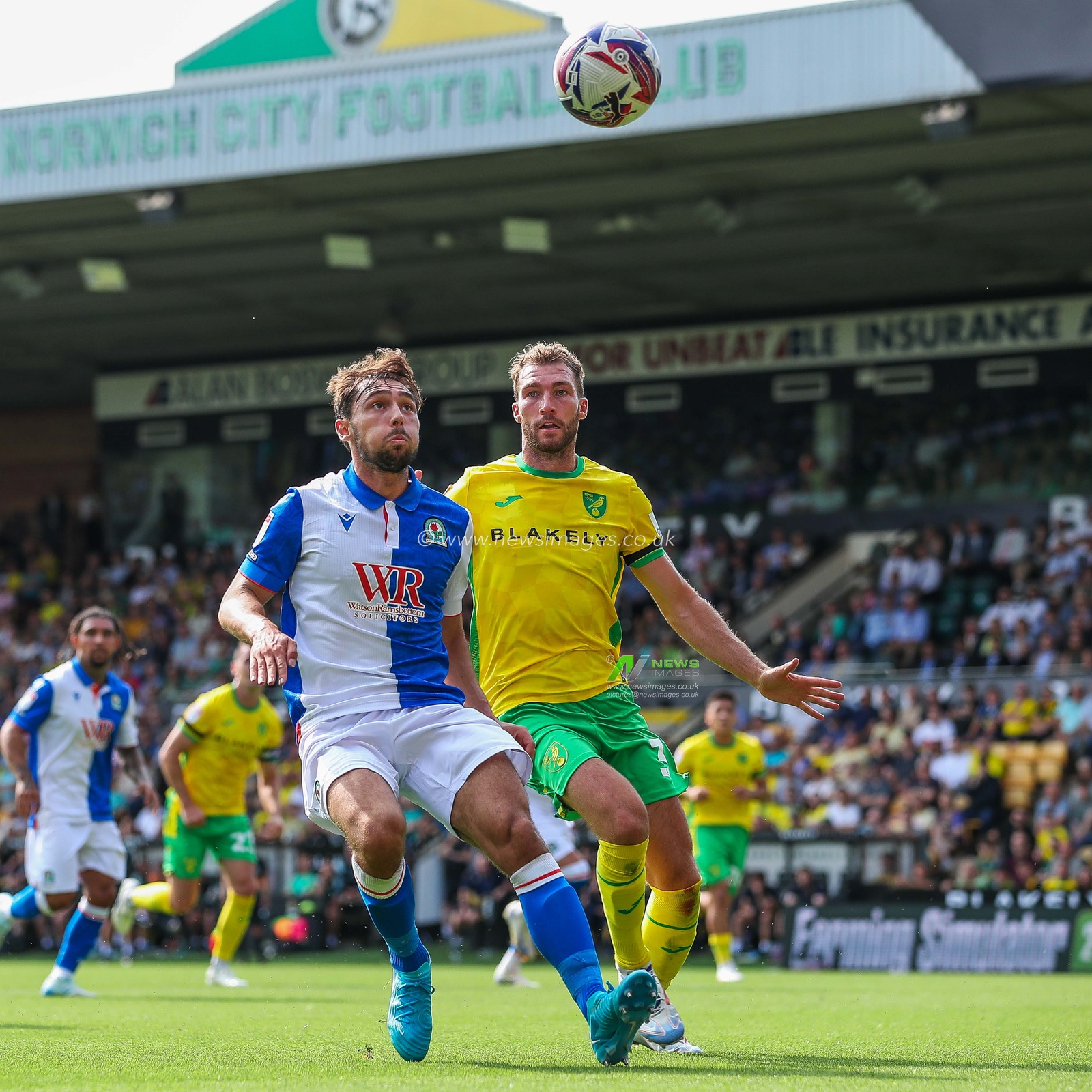 Harry Pickering of Blackburn Rovers battles for the ball with Jack Stacey of Norwich City during the Sky Bet Championship match Norwich City vs Blackburn Rovers at Carrow Road, Norwich, United Kingdom, 17th August 2024

(Photo by Izzy Poles/News Images)