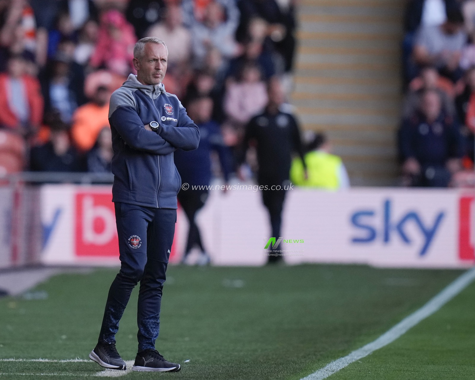 Neil Critchley Manager of Blackpool watches play during the Sky Bet League 1 match Blackpool vs Port Vale at Bloomfield Road, Blackpool, United Kingdom, 15th August 2023

(Photo by Steve Flynn/News Images)