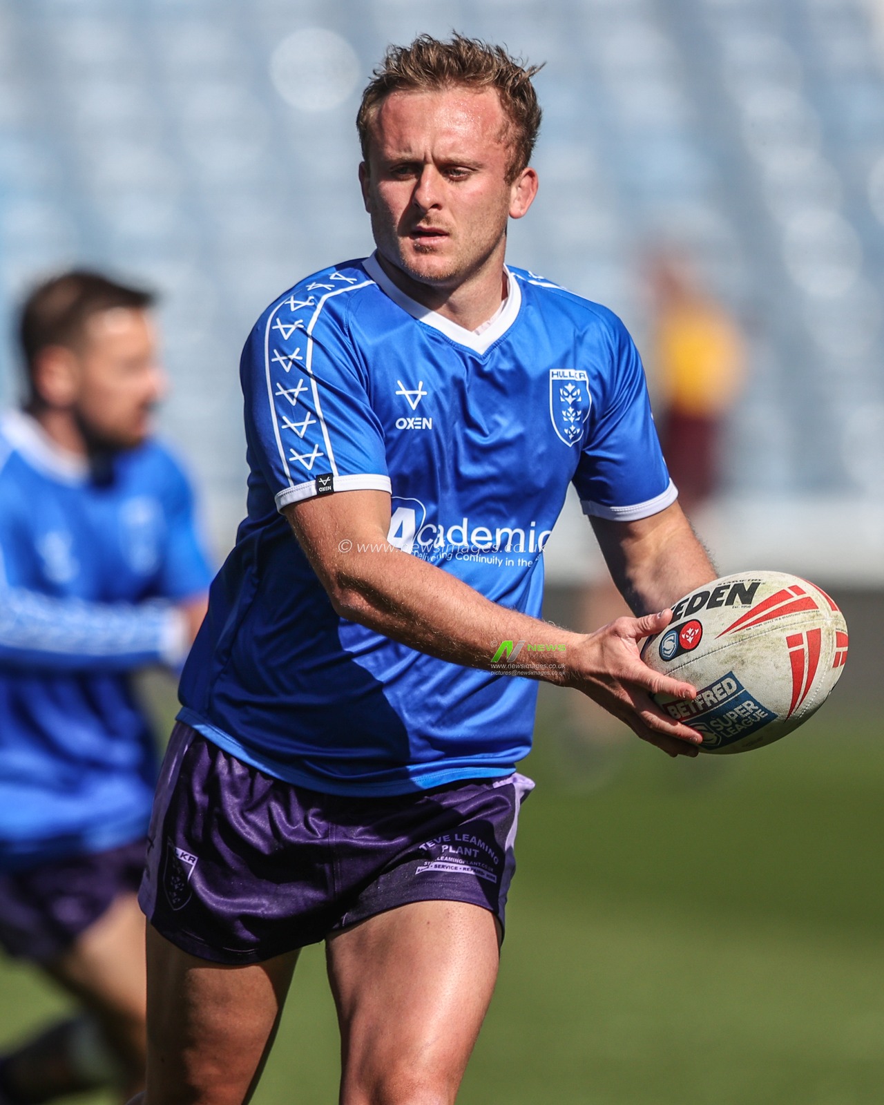 Jez Litten of Hull KR during pre-game warm up during the Betfred Super League Round 6 match Huddersfield Giants vs Hull KR at John Smith's Stadium, Huddersfield, United Kingdom, 30th March 2025

(Photo by Alfie Cosgrove/News Images)