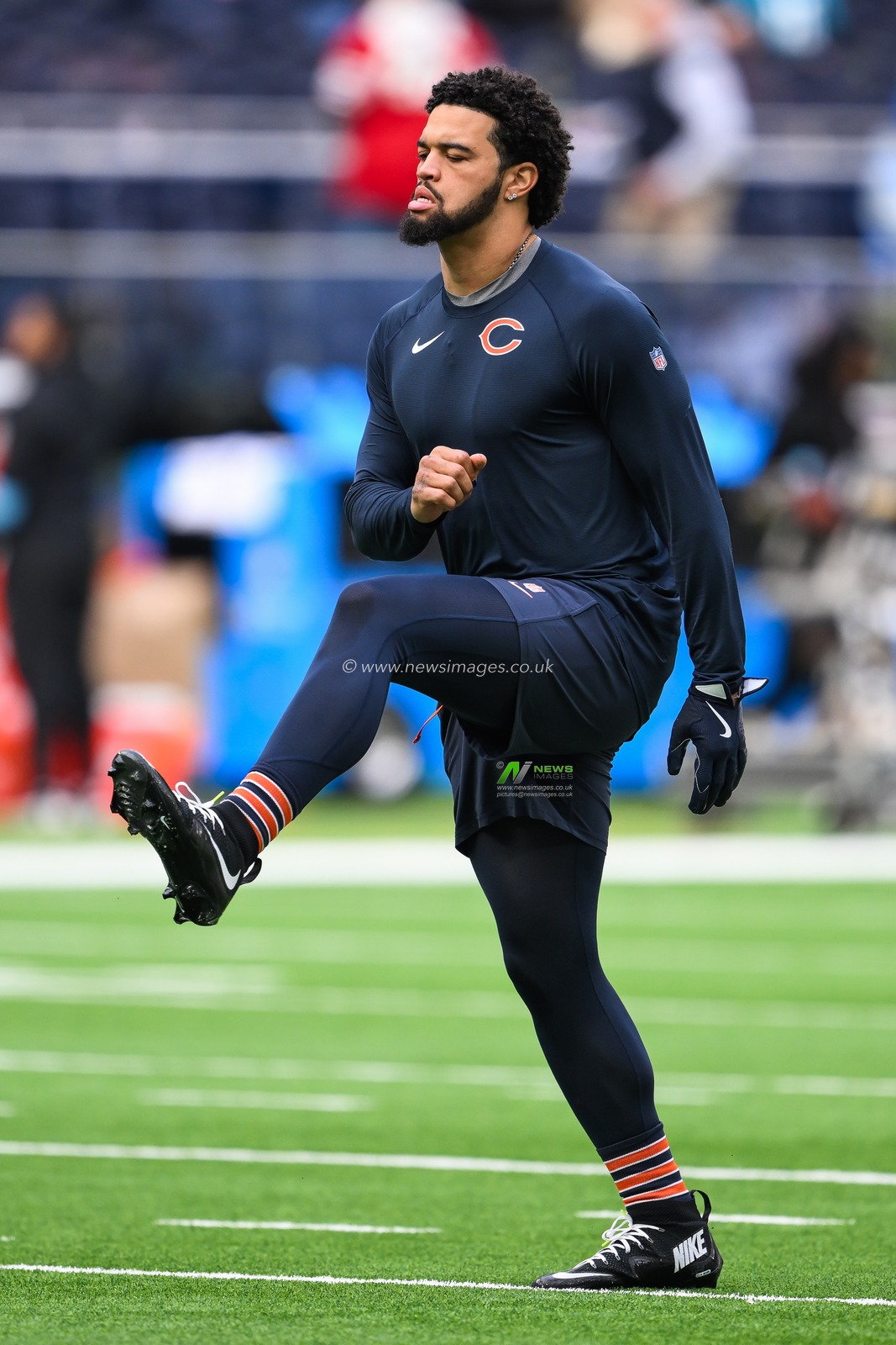 Caleb Williams of the Chicago Bears during pre game warm ups ahead of the Week 6 match Chicago Bears vs Jacksonville Jaguars at Tottenham Hotspur Stadium, London, United Kingdom, 13th October 2024

(Photo by Craig Thomas/News Images)