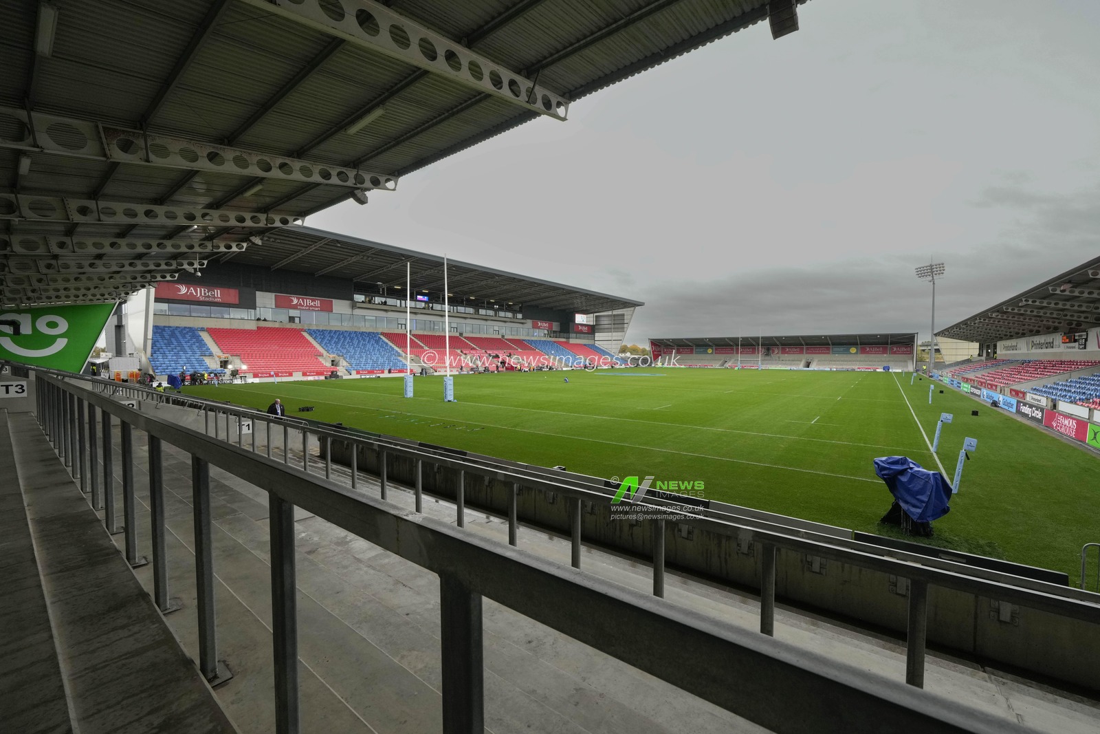 General view of The AJ Bell Stadium before the Gallagher Premiership match Sale Sharks vs Harlequins at AJ Bell Stadium, Eccles, United Kingdom, 23rd October 2022

(Photo by Steve Flynn/News Images)