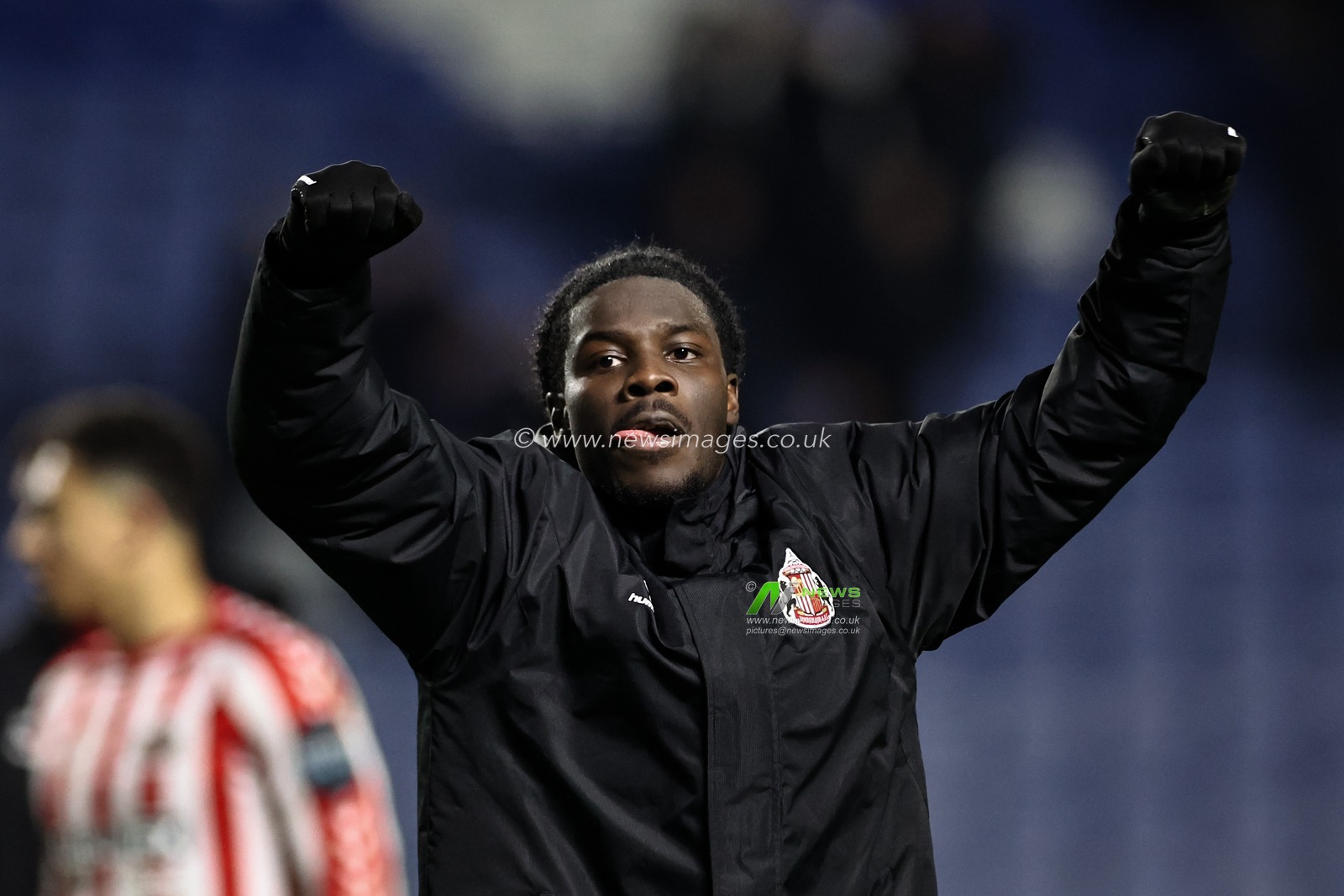 Eliezer Mayenda of Sunderland celebrates the win during the Sky Bet Championship match Sheffield Wednesday vs Sunderland at Hillsborough, Sheffield, United Kingdom, 28th February 2025

(Photo by Mark Cosgrove/News Images)
