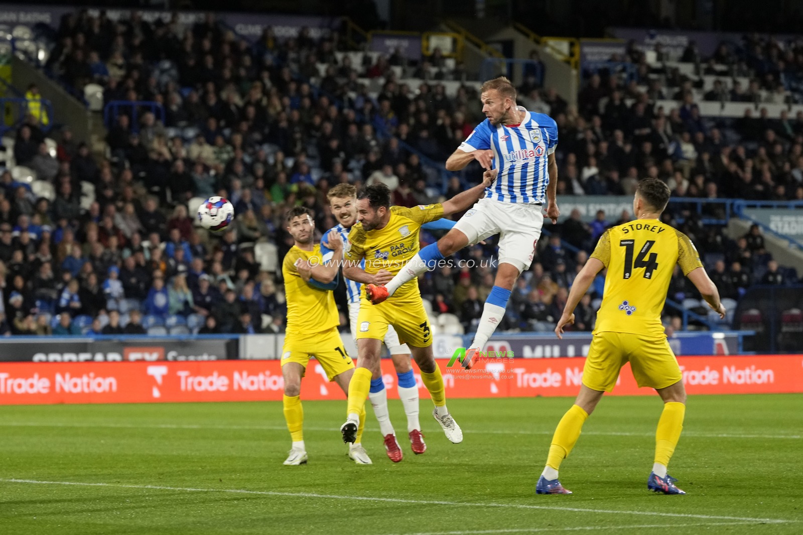 Jordan Rhodes #9 of Huddersfield Town heads goal wards during the Sky Bet Championship match Huddersfield Town vs Preston North End at John Smith's Stadium, Huddersfield, United Kingdom, 18th October 2022

(Photo by Steve Flynn/News Images)
