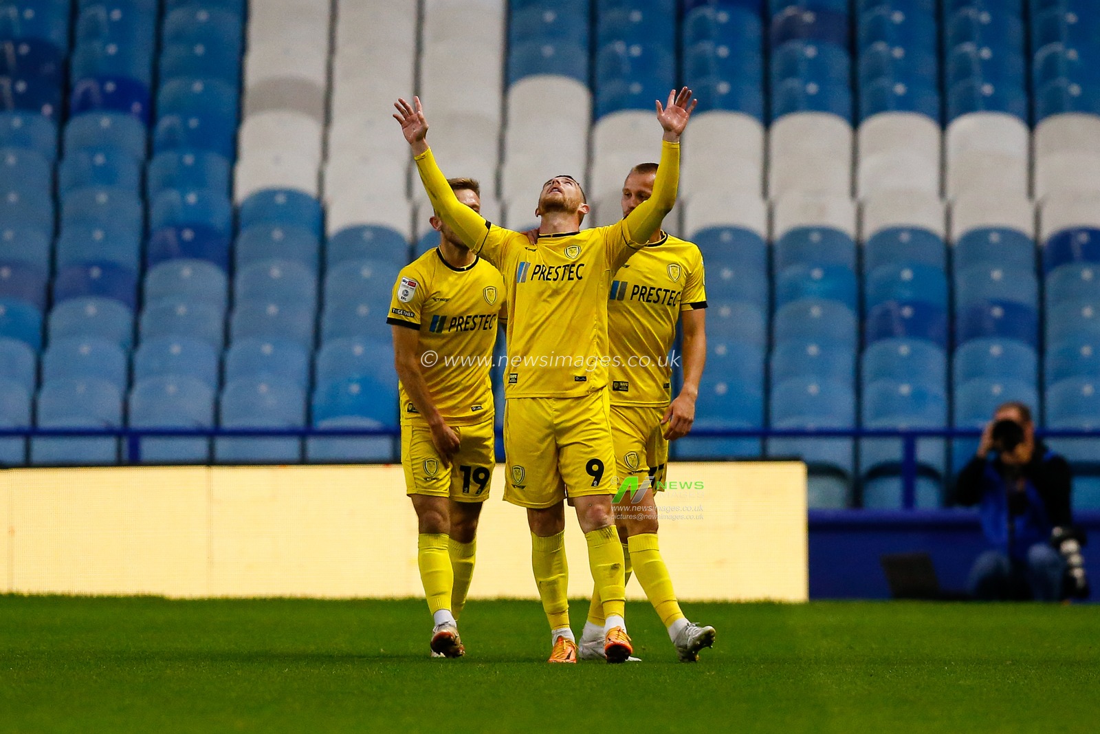 Sam Winnall #9 of Burton Albion Celebrates scoring a goal to make it 0-1 during the Papa John's Trophy match Sheffield Wednesday vs Burton Albion at Hillsborough, Sheffield, United Kingdom, 20th September 2022

(Photo by Ben Early/News Images)