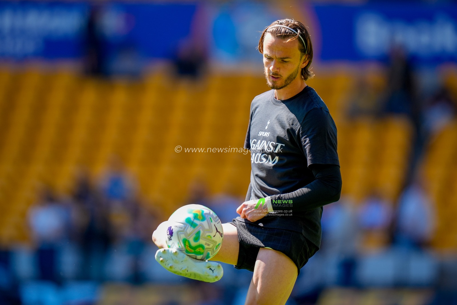James Maddison of Tottenham Hotspur in the pregame warmup session  during the Premier League match Wolverhampton Wanderers vs Tottenham Hotspur at Molineux, Wolverhampton, United Kingdom on 25 April 2026

(Photo by Maynard Manyowa/News Images)