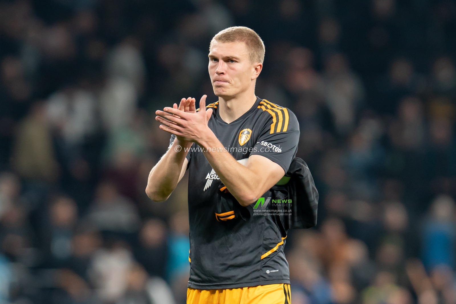 Rasmus Kristensen #25 of Leeds United during the Premier League match Tottenham Hotspur vs Leeds United at Tottenham Hotspur Stadium, London, United Kingdom, 12th November 2022

(Photo by Richard Washbrooke/News Images)