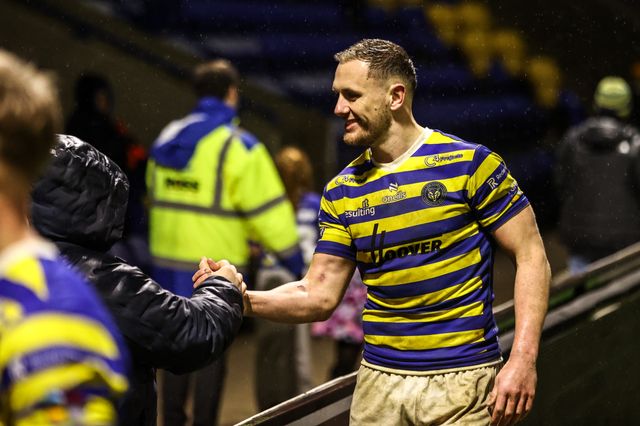 Ben Currie of Warrington Wolves celebrates with the fans during the Betfred Challenge Cup match Warrington Wolves vs Sheffield Eagles at The Halliwell Jones Stadium, Warrington, United Kingdom on 06 February 2026

(Photo by Alfie Cosgrove/News Images)