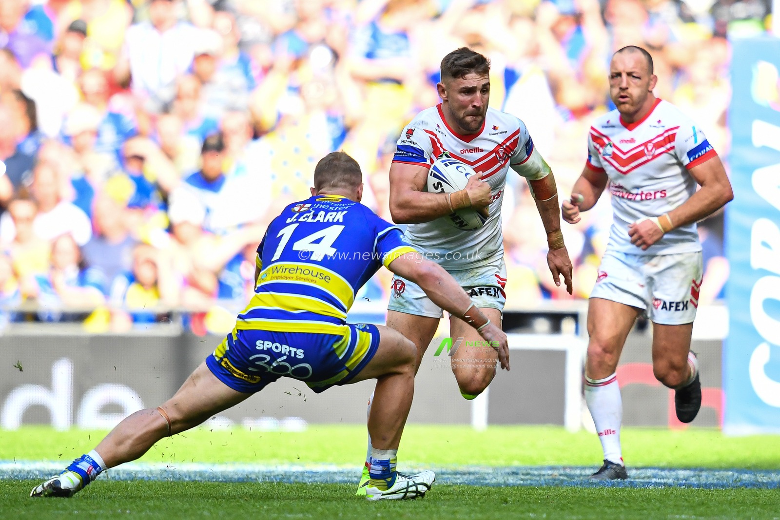 24th August 2019 , Wembley Stadium, London England ; 2019 Coral Challenge Cup Final ; St Helens vs Warrington Wolves ; Tommy Makinson (2) of St Helens in action



Credit: Craig Thomas/News Images