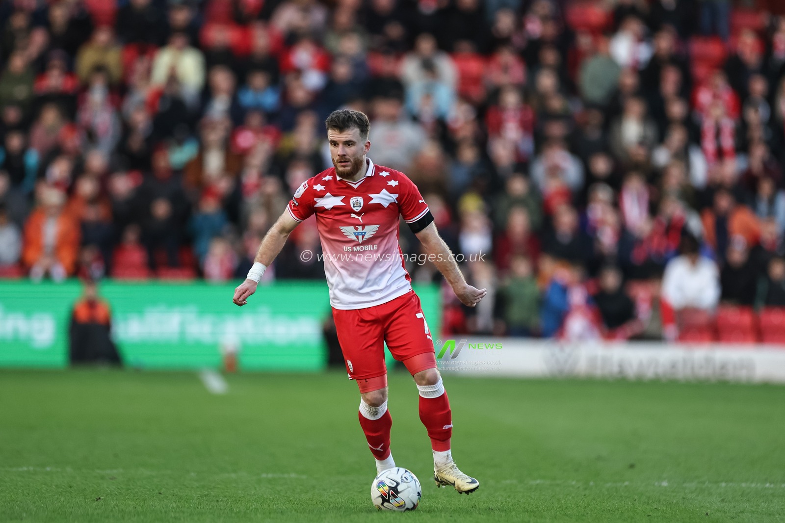 Nicky Cadden of Barnsley with the ball during the Sky Bet League 1 match Barnsley vs Derby County at Oakwell, Barnsley, United Kingdom, 24th February 2024

(Photo by Mark Cosgrove/News Images)