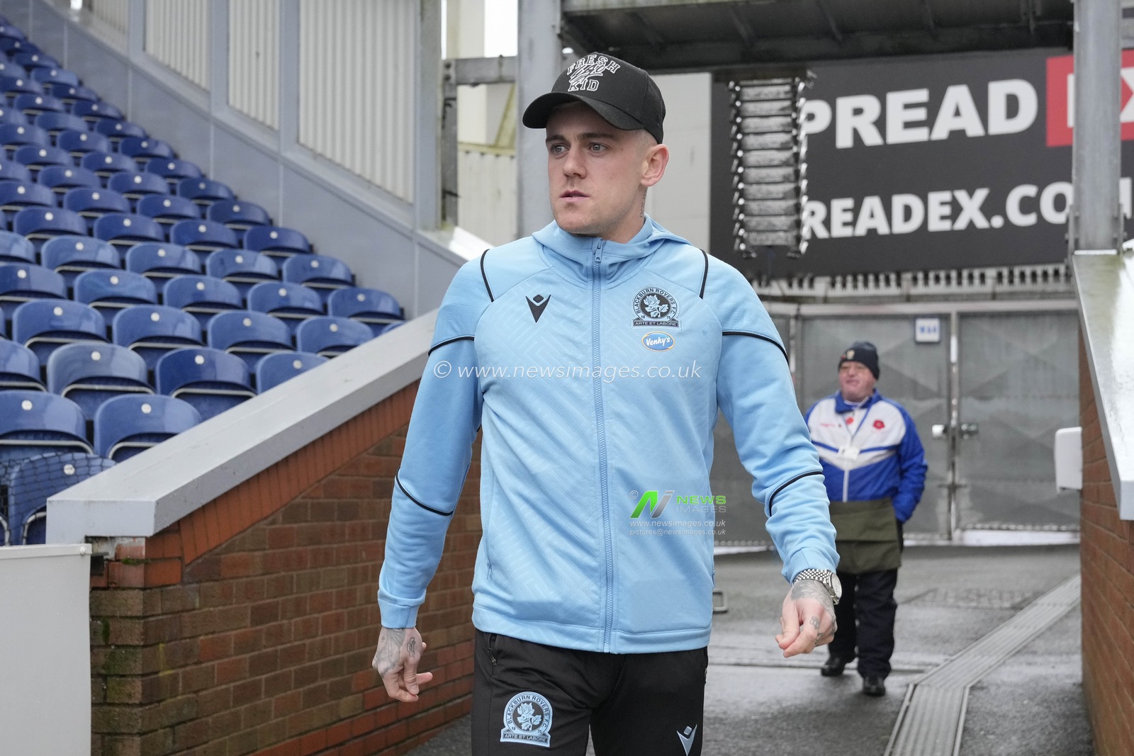 Sammie Szmodics #8 of Blackburn Rovers arrives at the stadium before the Sky Bet Championship match Blackburn Rovers vs Leeds United at Ewood Park, Blackburn, United Kingdom, 9th December 2023

(Photo by Steve Flynn/News Images)