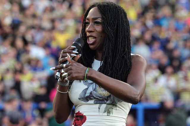 Heather Small sings sings during the Betfred Super League round 9 match Warrington Wolves vs Wigan Warriors at The Halliwell Jones Stadium, Warrington, United Kingdom on 24 April 2026

(Photo by Mark Cosgrove/News Images)
