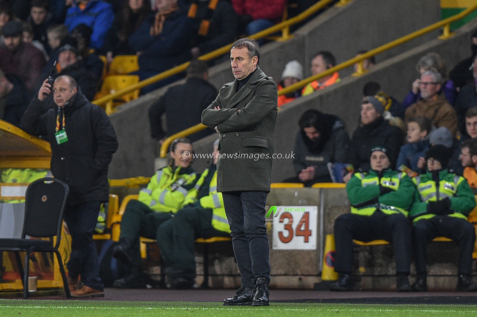 12th December 2019, Molineux, Wolverhampton, England; UEFA Europa League, Wolverhampton Wanderers v Besiktas : Abdullah AvcÄ± manager of Besiktas watch on as his side are holding out with a 0-0 draw 

Credit: Richard Long/News Images