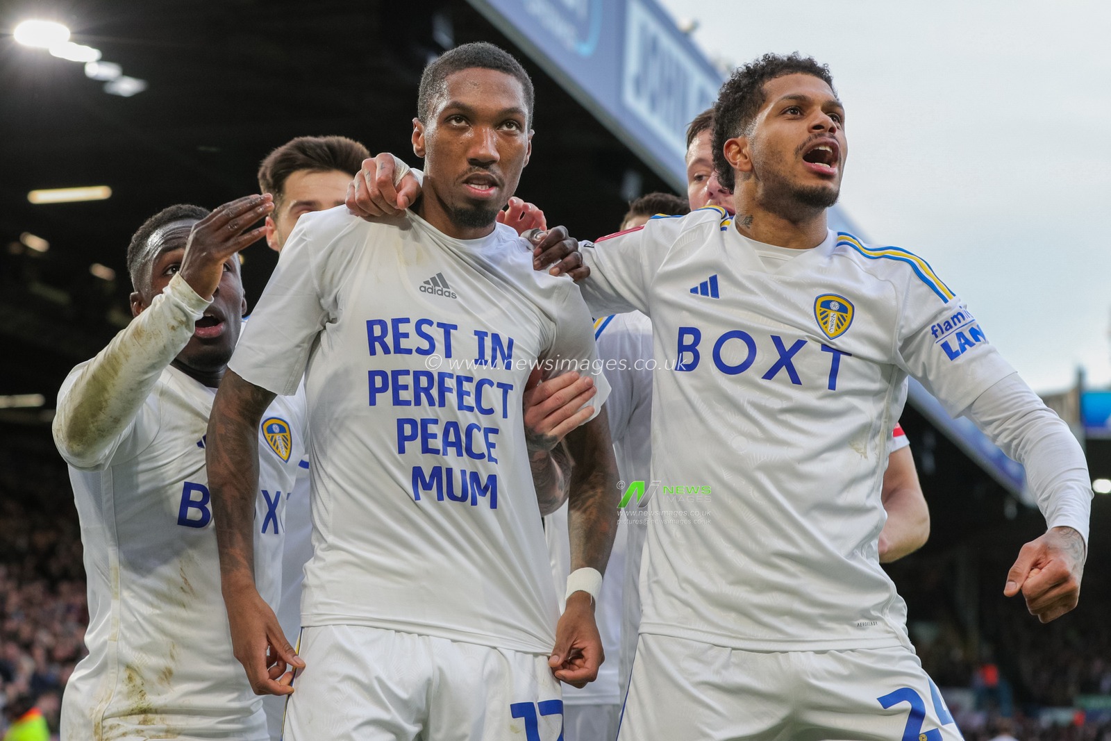 Jaidon Anthony of Leeds United celebrates his goal with a message to his mum reading rest in perfect peace mum and makes the score 1-0 during the Emirates FA Cup  Fourth Round match Leeds United vs Plymouth Argyle at Elland Road, Leeds, United Kingdom, 27th January 2024

(Photo by James Heaton/News Images)