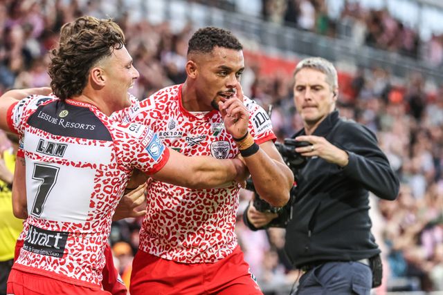 Umyla Hanley of Leigh Leopards celebrates his try during the Betfred Super League round 21 match Leigh Leopards vs Leeds Rhinos at Leigh Sports Village, Leigh, United Kingdom, 7th August 2025

(Photo by Alfie Cosgrove/News Images)