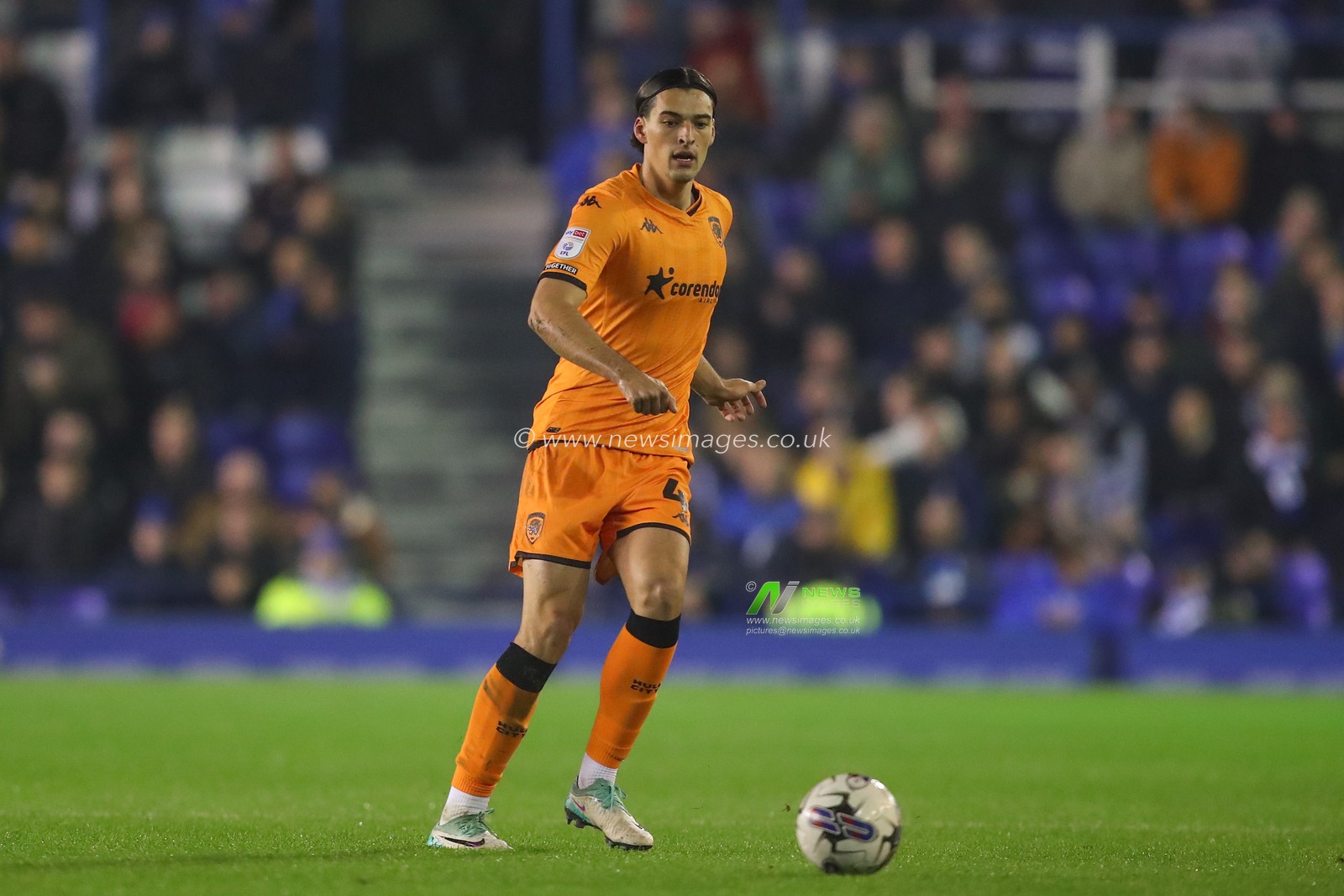 Jacob Greaves #4 of Hull City in action during the Sky Bet Championship match Birmingham City vs Hull City at St Andrews, Birmingham, United Kingdom, 25th October 2023

(Photo by Gareth Evans/News Images)