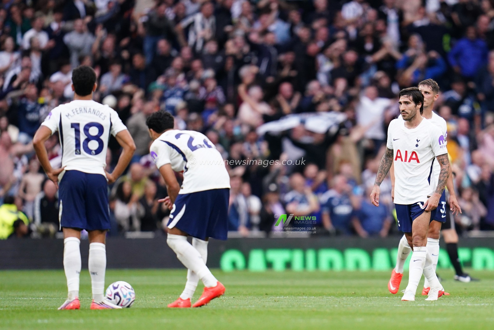 Tottenham players after Newcastle score during the Premier League match Tottenham Hotspur vs Newcastle Untied at Tottenham Hotspur Stadium, London, United Kingdom on 29 August 2026

(Photo by Harvey Murphy/News Images)