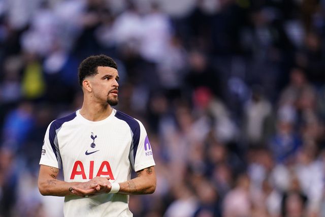 Dominic Solanke of Tottenham Hotspur at full time during the Premier League match Tottenham Hotspur vs Brighton & Hove Albion at Tottenham Hotspur Stadium, London, United Kingdom on 18 April 2026

(Photo by Harvey Murphy/News Images)