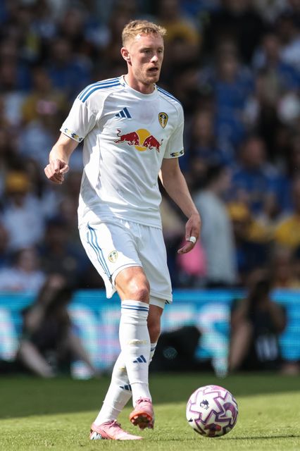 Sean Longstaff of Leeds United with the ball during the Pre-season friendly match Leeds United vs Villarreal at Elland Road, Leeds, United Kingdom, 2nd August 2025

(Photo by Mark Cosgrove/News Images)