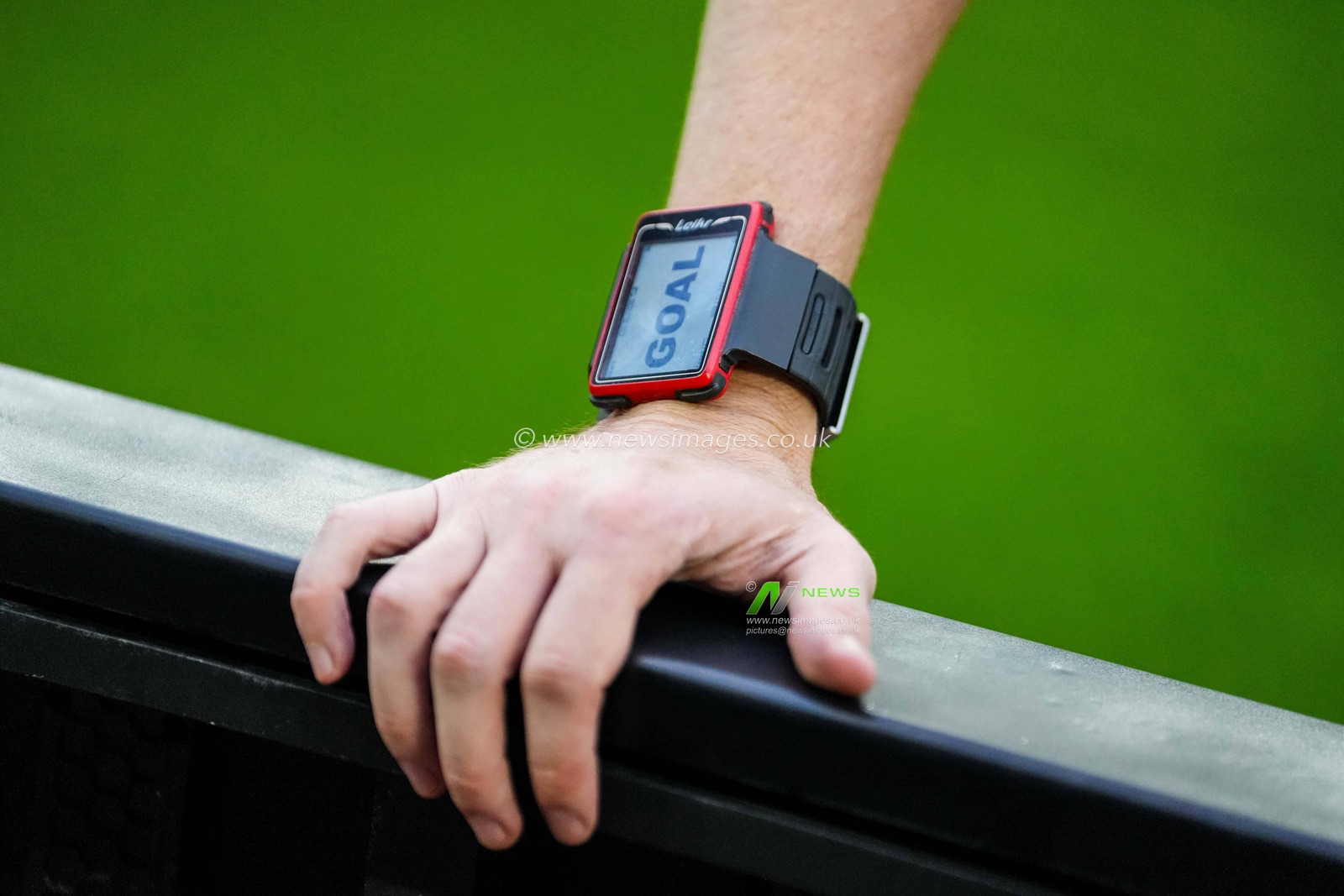 Referee Edward Duckworth watch signals goal during the Sky Bet Championship match Swansea City vs Watford at Swansea.com Stadium, Swansea, United Kingdom on 01 September 2026

(Photo by Andrew Lewis/News Images)