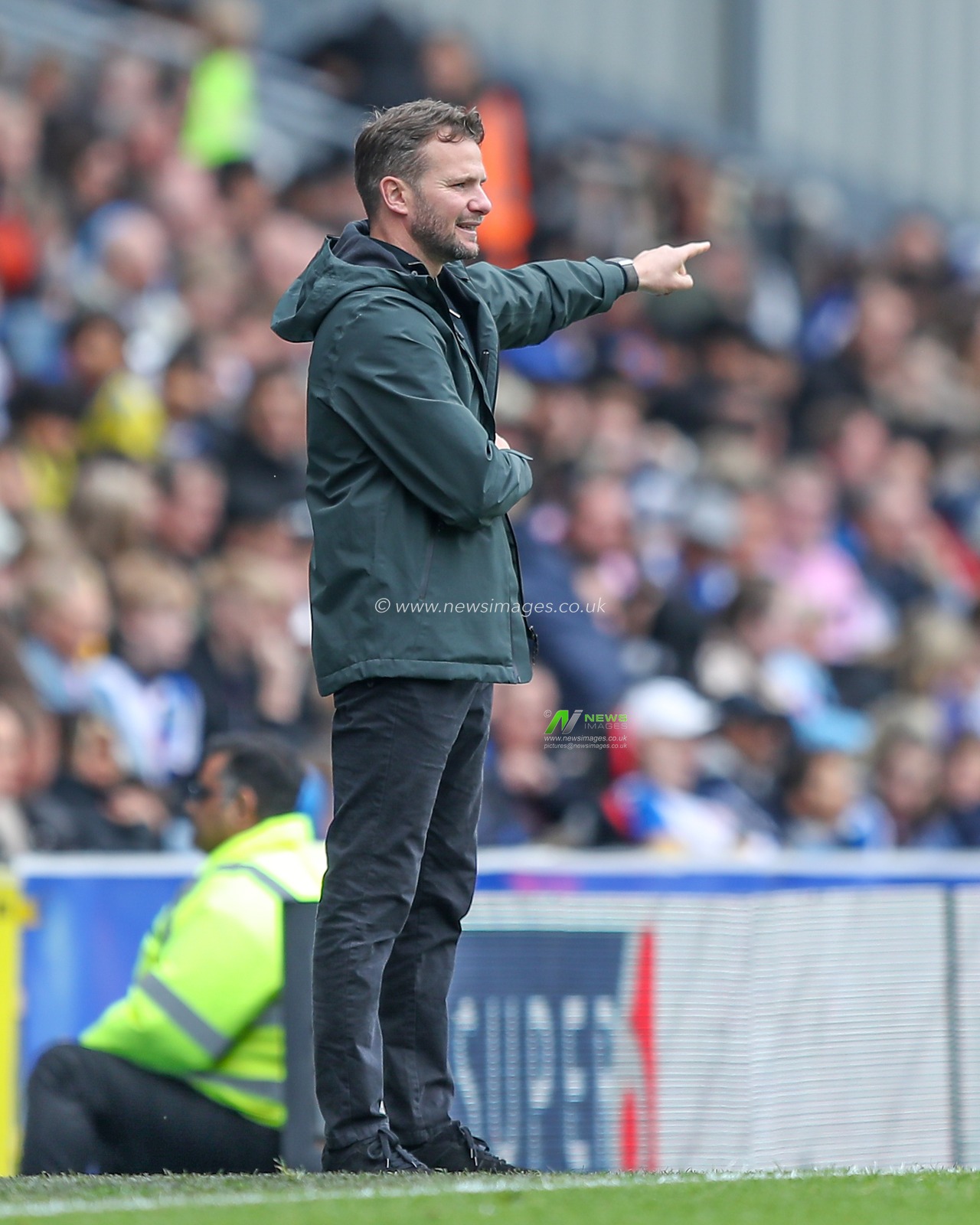 Tom Cleverley manager of Watford during the Sky Bet Championship match Blackburn Rovers vs Watford at Ewood Park, Blackburn, United Kingdom, 26th April 2025

(Photo by Jorge Horsted/News Images)
