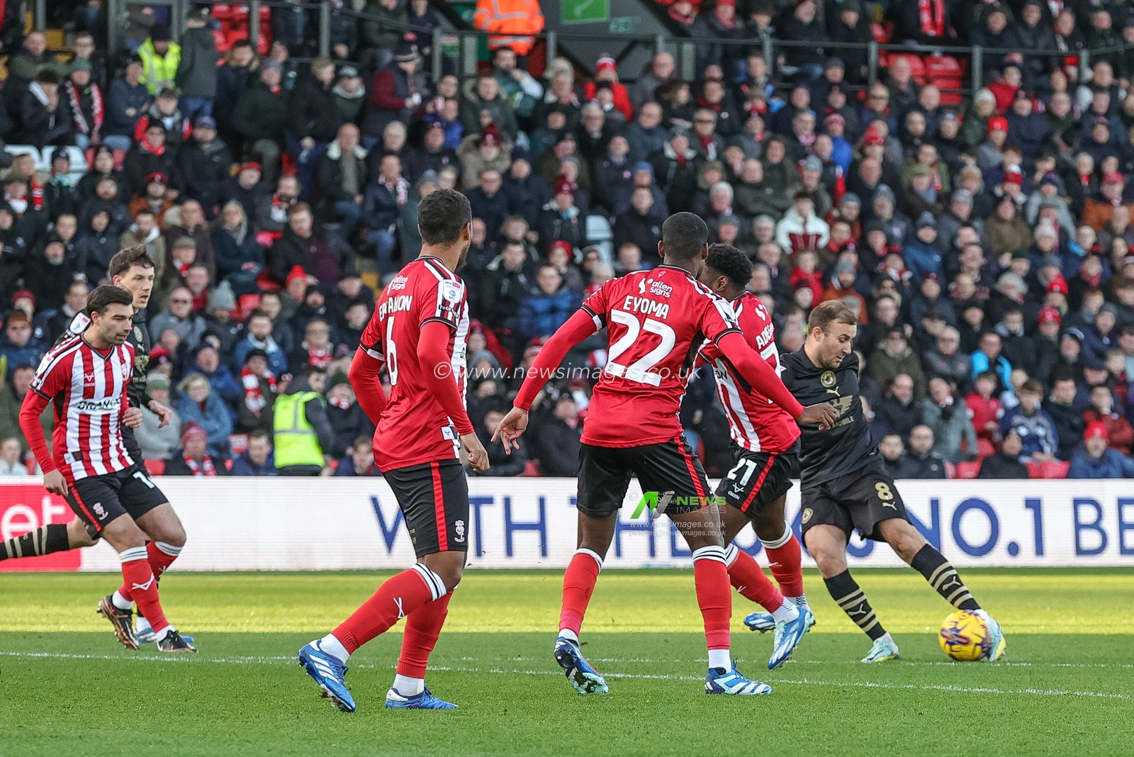Herbie Kane #8 of Barnsley shoots on goal during the Sky Bet League 1 match Lincoln City vs Barnsley at Gelder Group Sincil Bank Stadium, Lincoln, United Kingdom, 25th November 2023

(Photo by Mark Cosgrove/News Images)