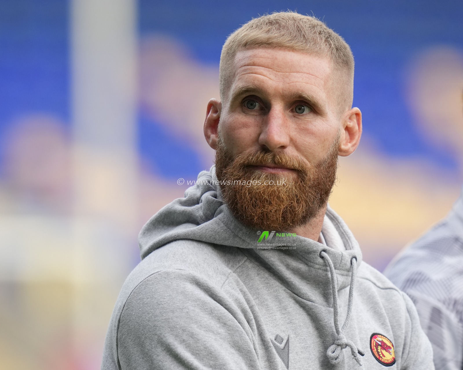 Sam Tomkins #29 of Catalans Dragons inspects the pitch before the Betfred Super League Round 21 match Warrington Wolves vs Catalans Dragons at Halliwell Jones Stadium, Warrington, United Kingdom, 4th August 2023

(Photo by Steve Flynn/News Images)
