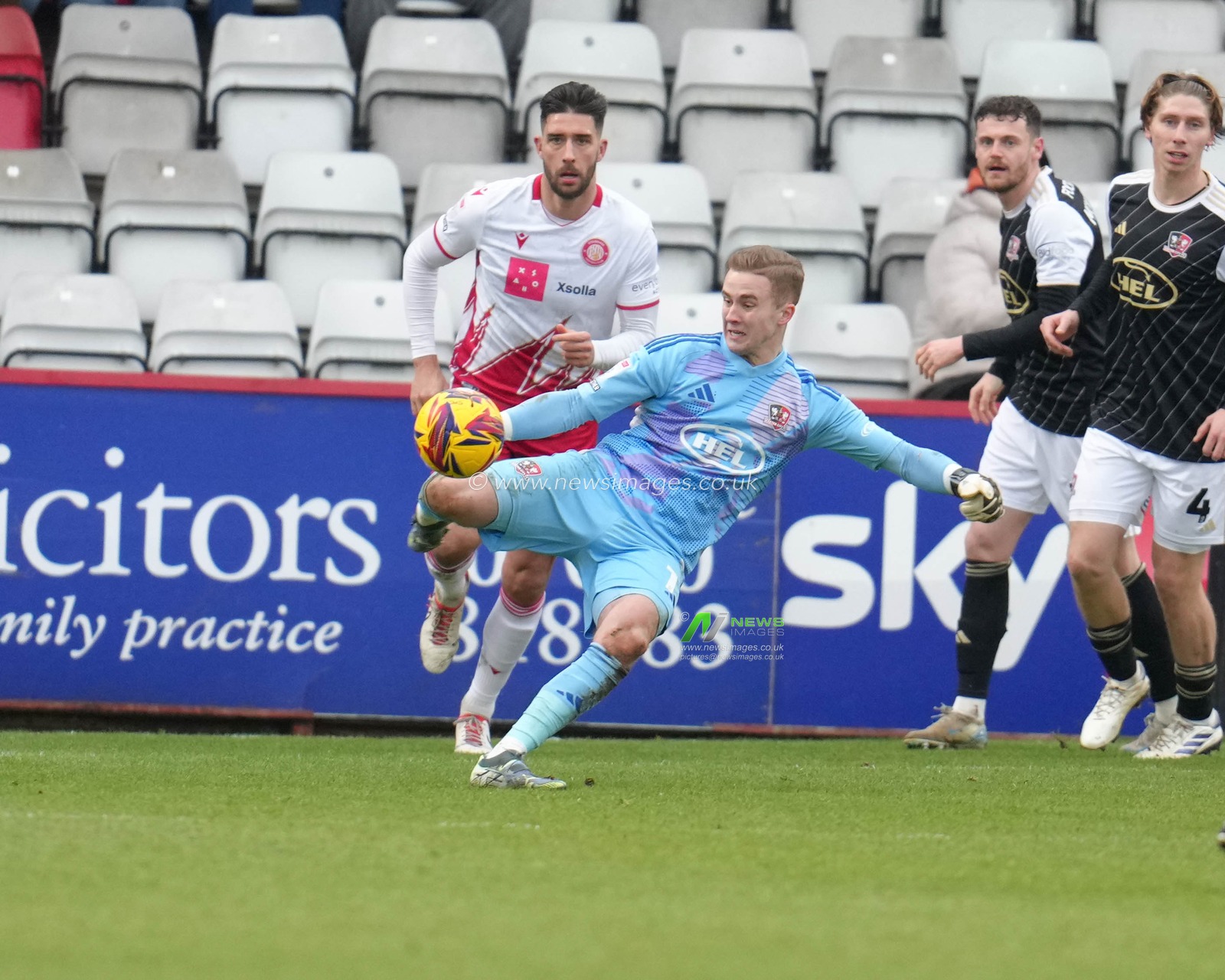 Joe Whitworth of Exeter City starts counter attack during the Sky Bet League 1 match Stevenage vs Exeter City at Lamex Stadium, Stevenage, United Kingdom, 1st February 2025

(Photo by Harvey Murphy/News Images)