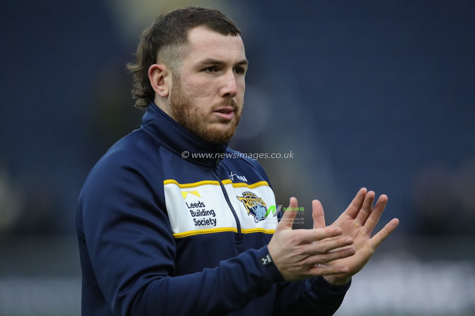 Cameron Smith #13 of Leeds Rhinos claps his hands and applauds the supporters at full-time after the Rugby League Pre Season match Leeds Rhinos vs Bradford Bulls at Headingley Stadium, Leeds, United Kingdom, 29th January 2023

(Photo by James Heaton/News Images)