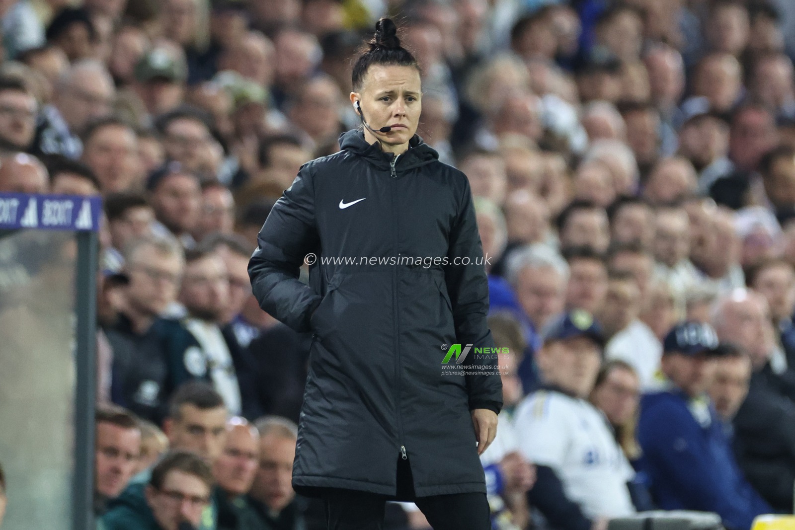 Fourth official Rebecca Welch during the Sky Bet Championship Play-off Semi Final Second Leg Leeds United vs Norwich City at Elland Road, Leeds, United Kingdom, 16th May 2024

(Photo by Mark Cosgrove/News Images)