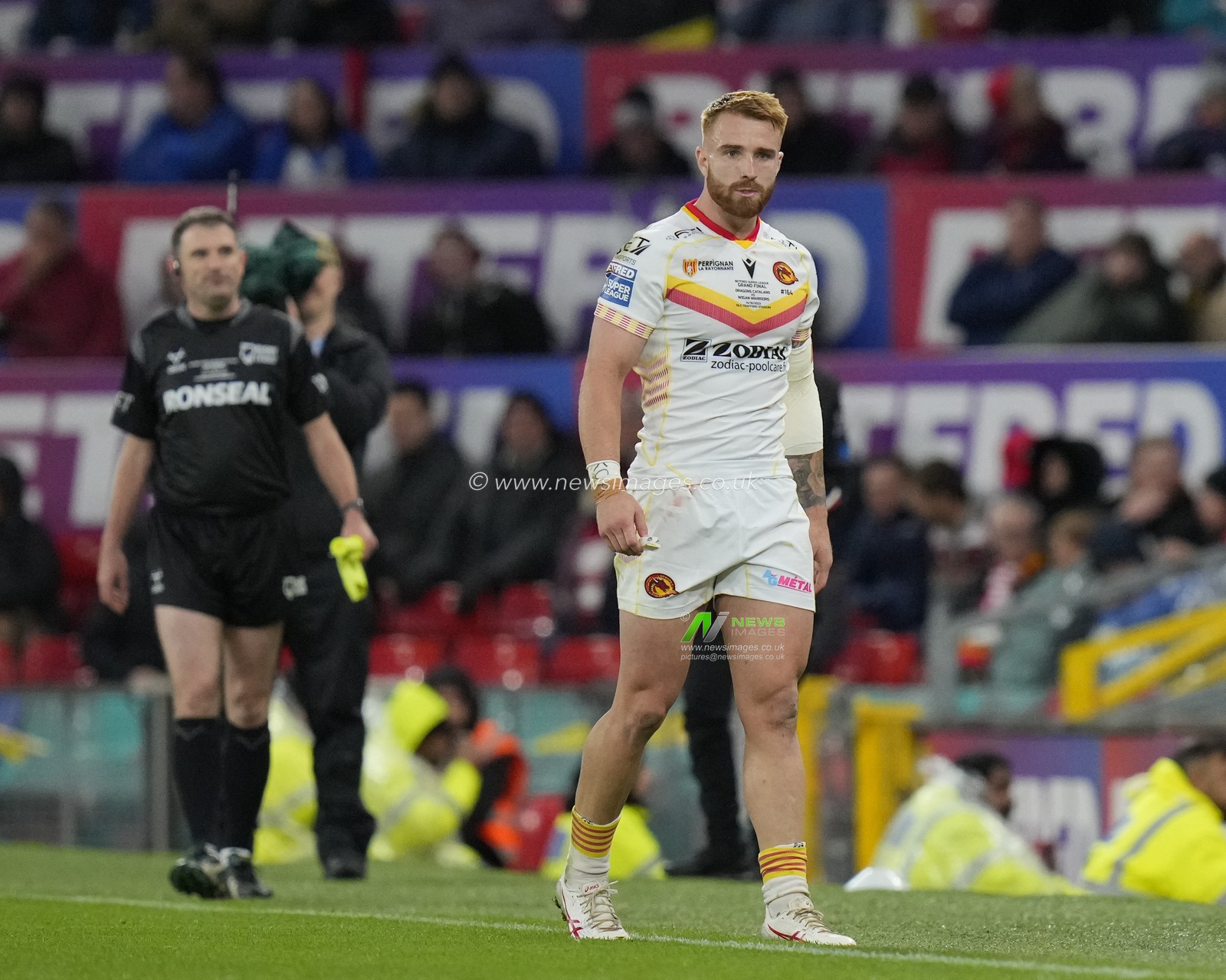 Adam Keighran #3 of Catalans Dragons is sent to the sin bin during the Betfred Super League Grand Final match Wigan Warriors vs Catalans Dragons at Old Trafford, Manchester, United Kingdom, 14th October 2023

(Photo by Steve Flynn/News Images)