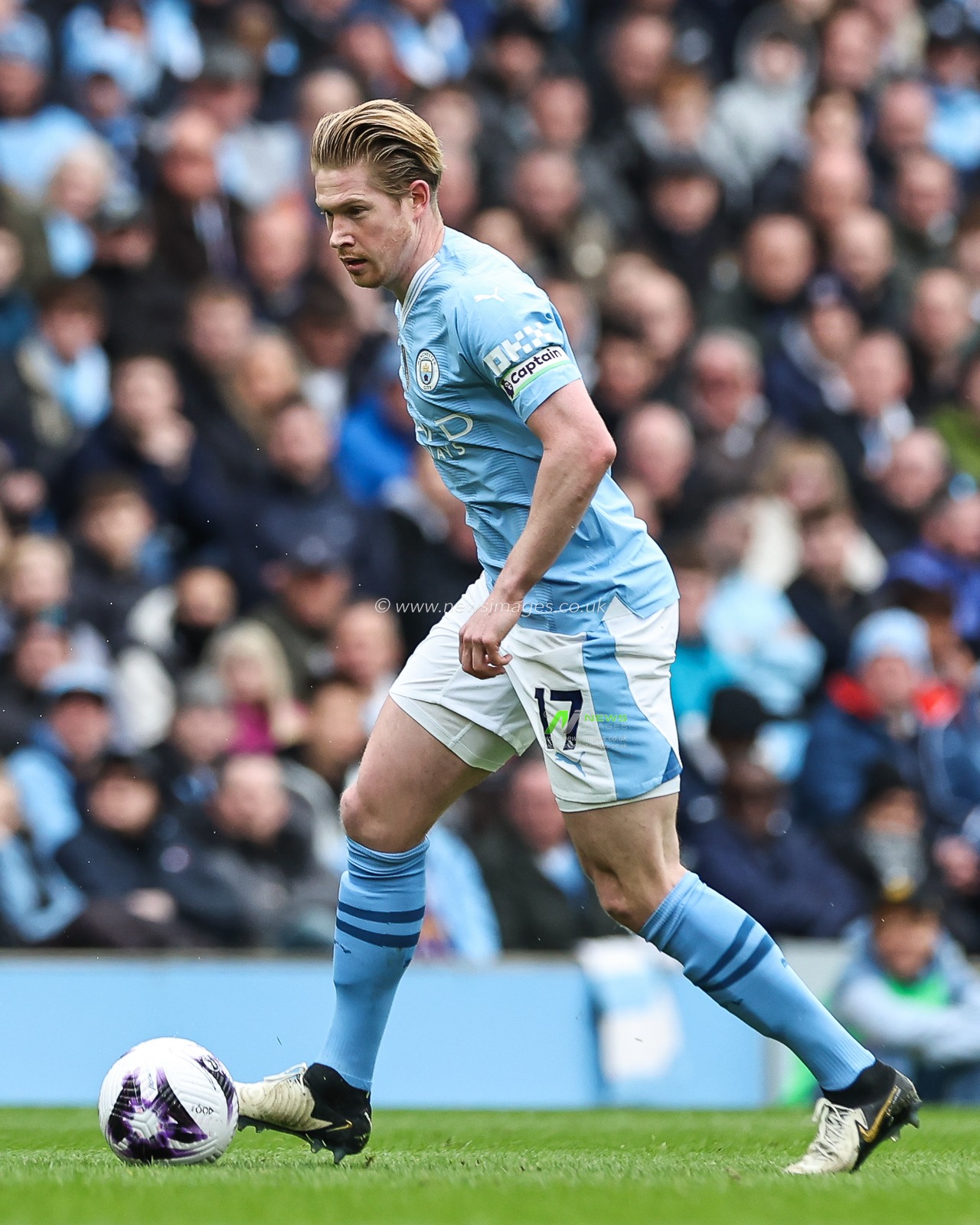 Kevin De Bruyne of Manchester City during the Premier League match Manchester City vs Arsenal at Etihad Stadium, Manchester, United Kingdom, 31st March 2024

(Photo by Mark Cosgrove/News Images)