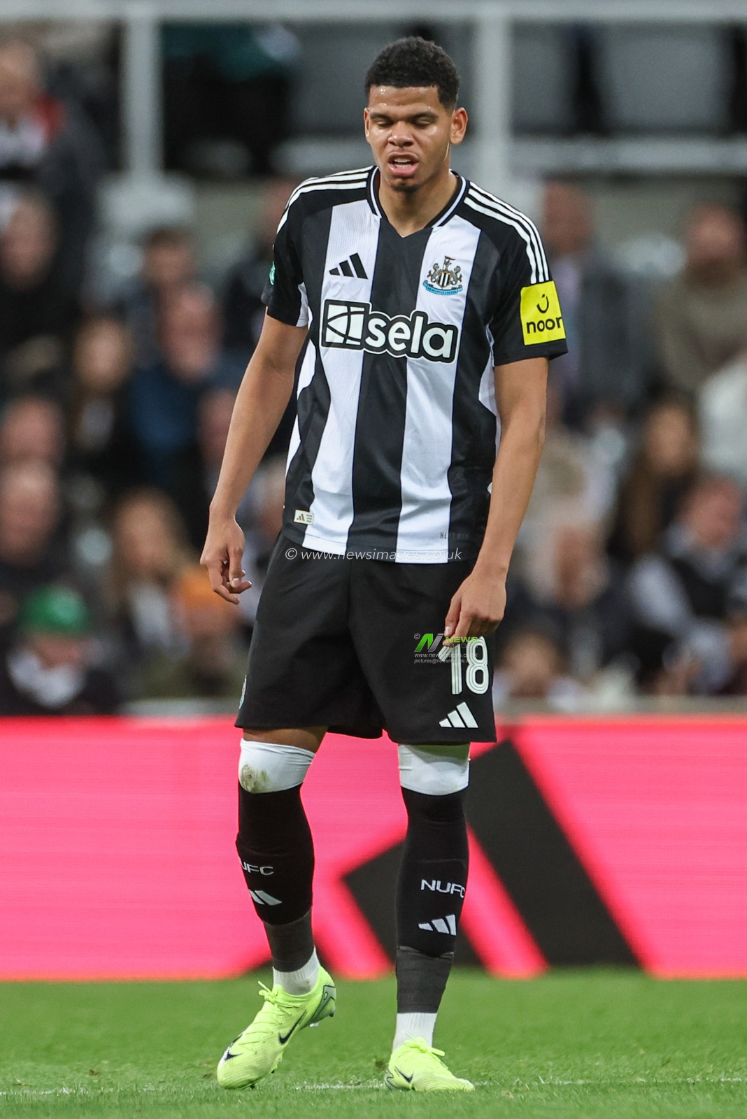 William Osula of Newcastle United during the Carabao Cup Last 16 match Newcastle United vs Chelsea at St. James's Park, Newcastle, United Kingdom, 30th October 2024

(Photo by Mark Cosgrove/News Images)