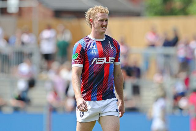 Lachlan Walmsley of Wakefield Trinity before the Betfred Super League Round 14 match Wakefield Trinity vs Leigh Leopards at DIY Kitchens Stadium, Wakefield, United Kingdom, 15th June 2025

(Photo by Sam Eaden/News Images)