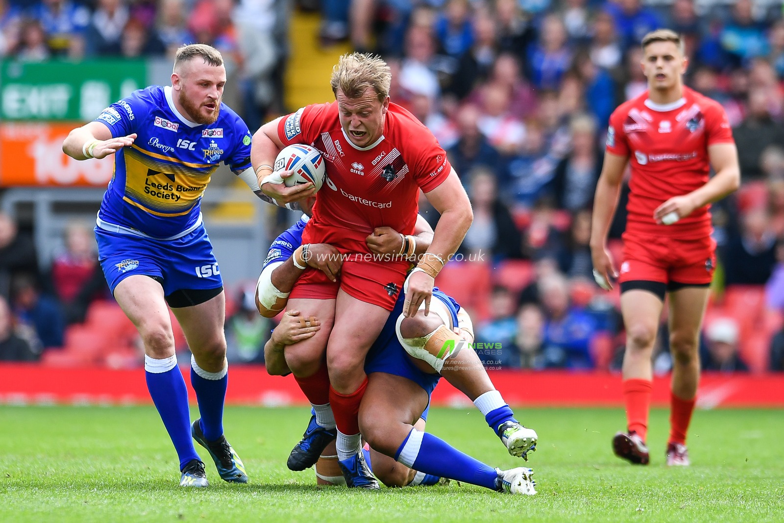 26th May 2019 , Anfield Stadium, Liverpool, England; Dacia Magic Weekend, Betfred Super League Round 16, Leeds Rhinos vs London Broncos ; Eddie Battye (8) of London Broncos in action 

Credit: Craig Thomas/News Images