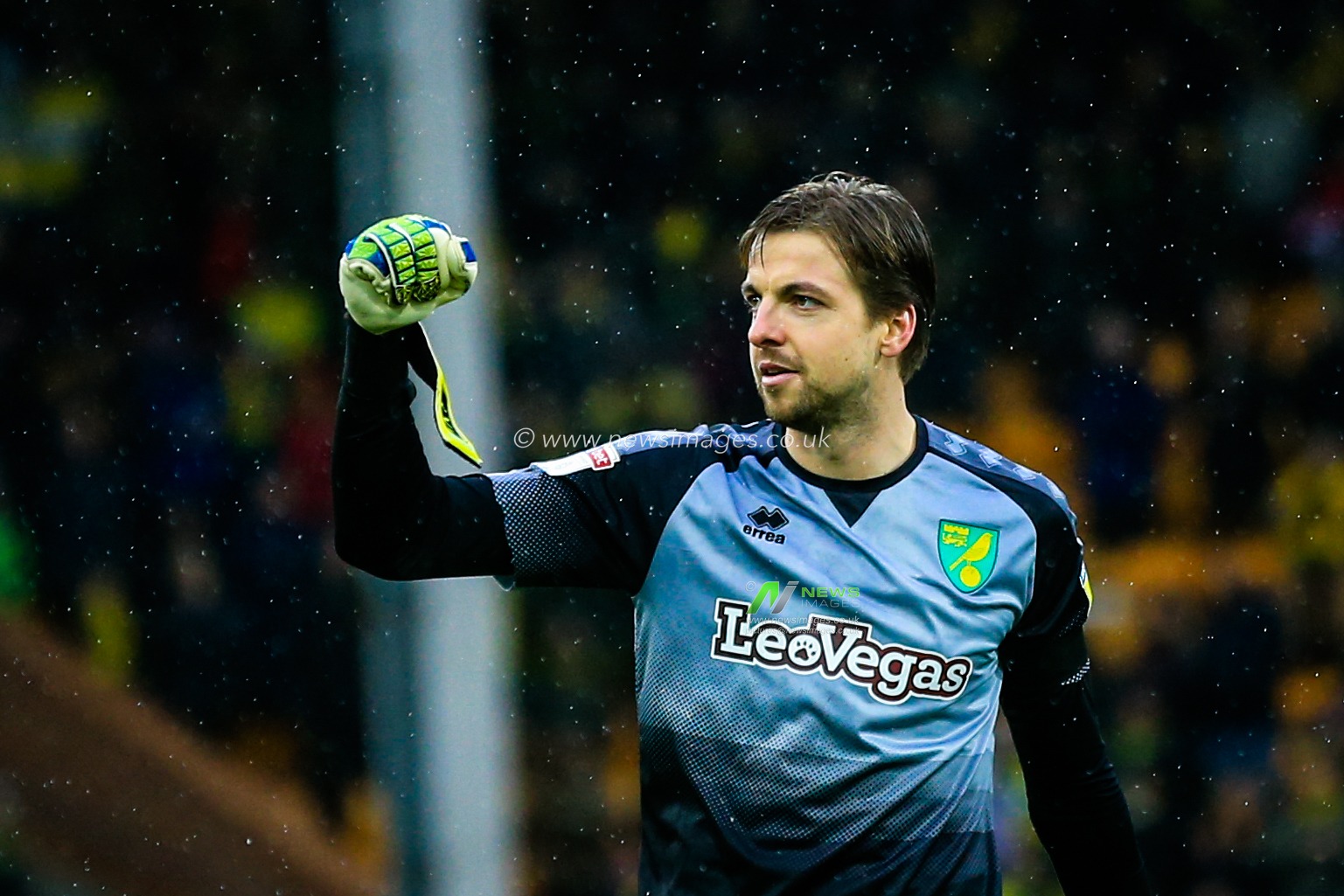 10th February 2019, Carrow Road, Norfolk, England; Sky Bet Championship, Norwich City vs Ipswich Town ;  Tim Krul (01) of Norwich City celebrates their victory

Credit: Georgie Kerr/News Images

English Football League images are subject to DataCo Licence