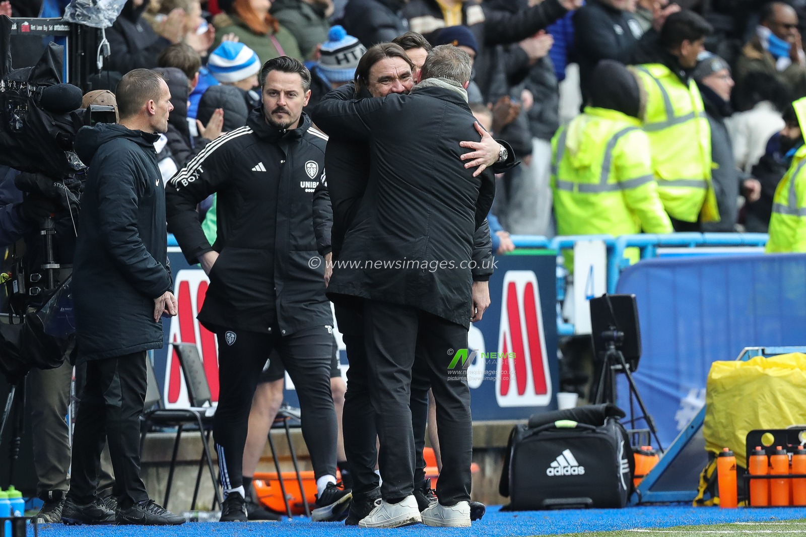 Daniel Farke manager of Leeds United shakes hands with AndrÃ© Breitenreiter manager of Huddersfield Town after the Sky Bet Championship match Huddersfield Town vs Leeds United at John Smith's Stadium, Huddersfield, United Kingdom, 2nd March 2024

(Photo by James Heaton/News Images)
