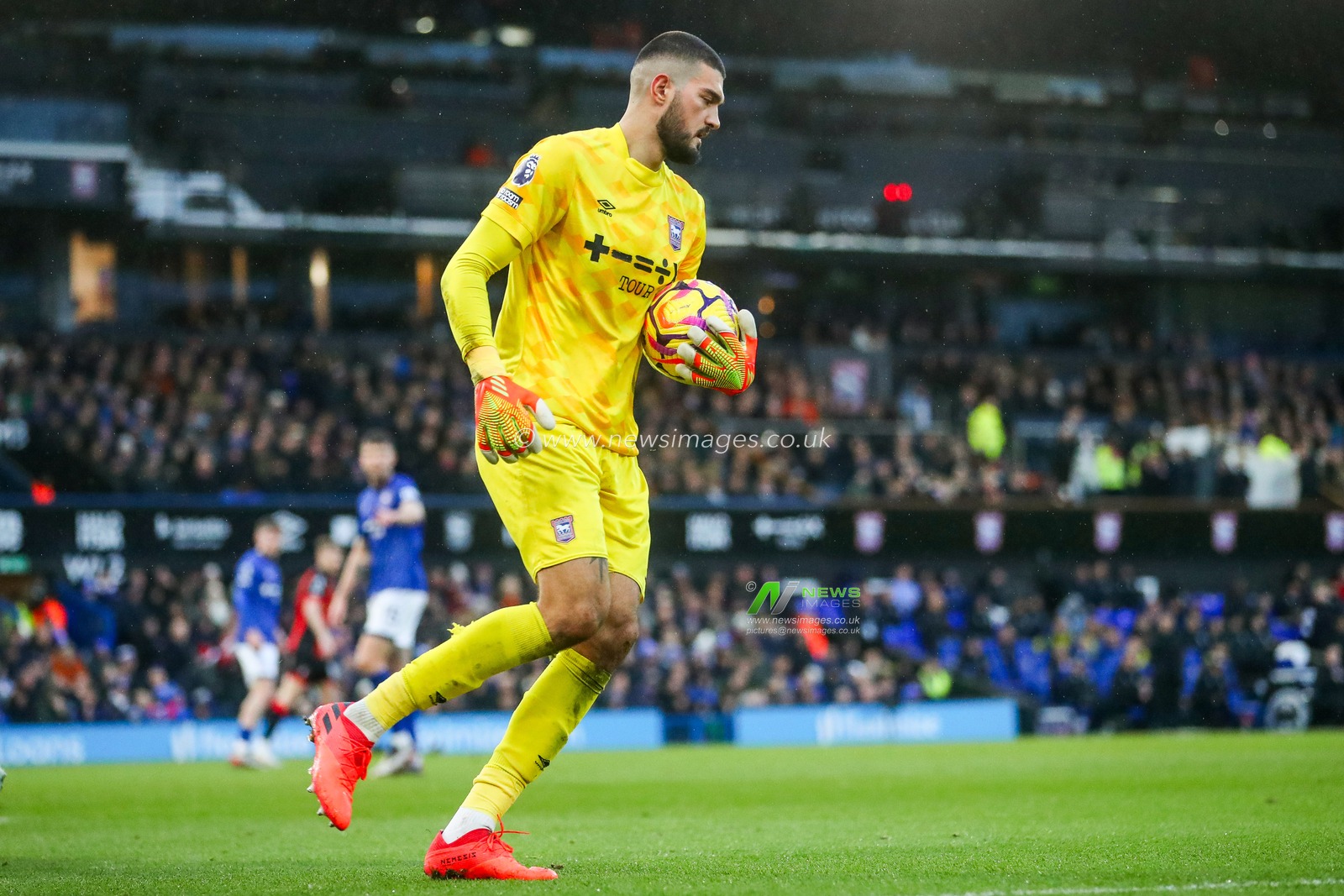 Arijanet Muric of Ipswich Town in action during the Premier League match Ipswich Town vs Bournemouth at Portman Road, Ipswich, United Kingdom, 8th December 2024

(Photo by Izzy Poles/News Images)