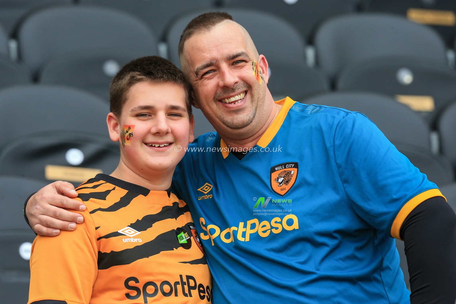 29th February 2020, KCOM Stadium, Hull, England; Sky Bet Championship, Hull City v Leeds United : Hull City fans eagerly wait for the kick off