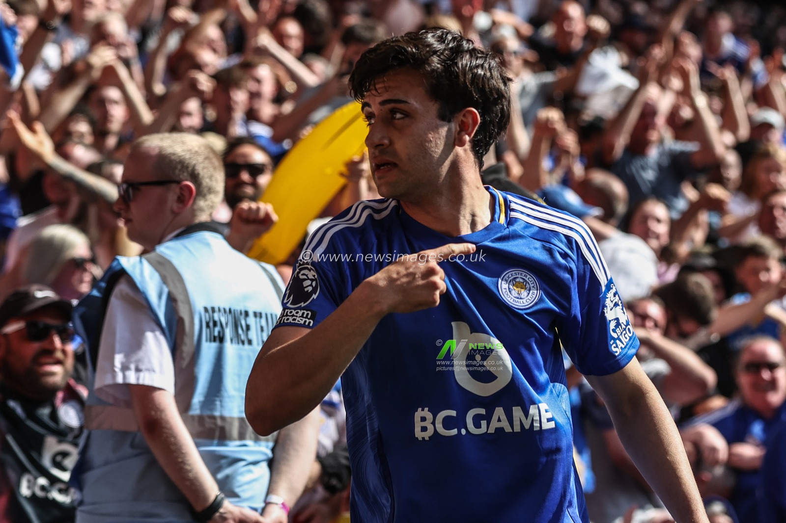 Facundo Buonanotte of Leicester City celebrates his goal to make it 2-2 during the Premier League match Nottingham Forest vs Leicester City at City Ground, Nottingham, United Kingdom, 11th May 2025

(Photo by Alfie Cosgrove/News Images)